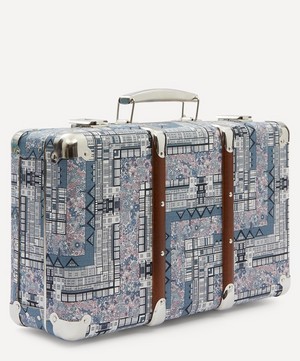 Liberty - Tudor Belle Heritage Suitcase Hamper image number 4