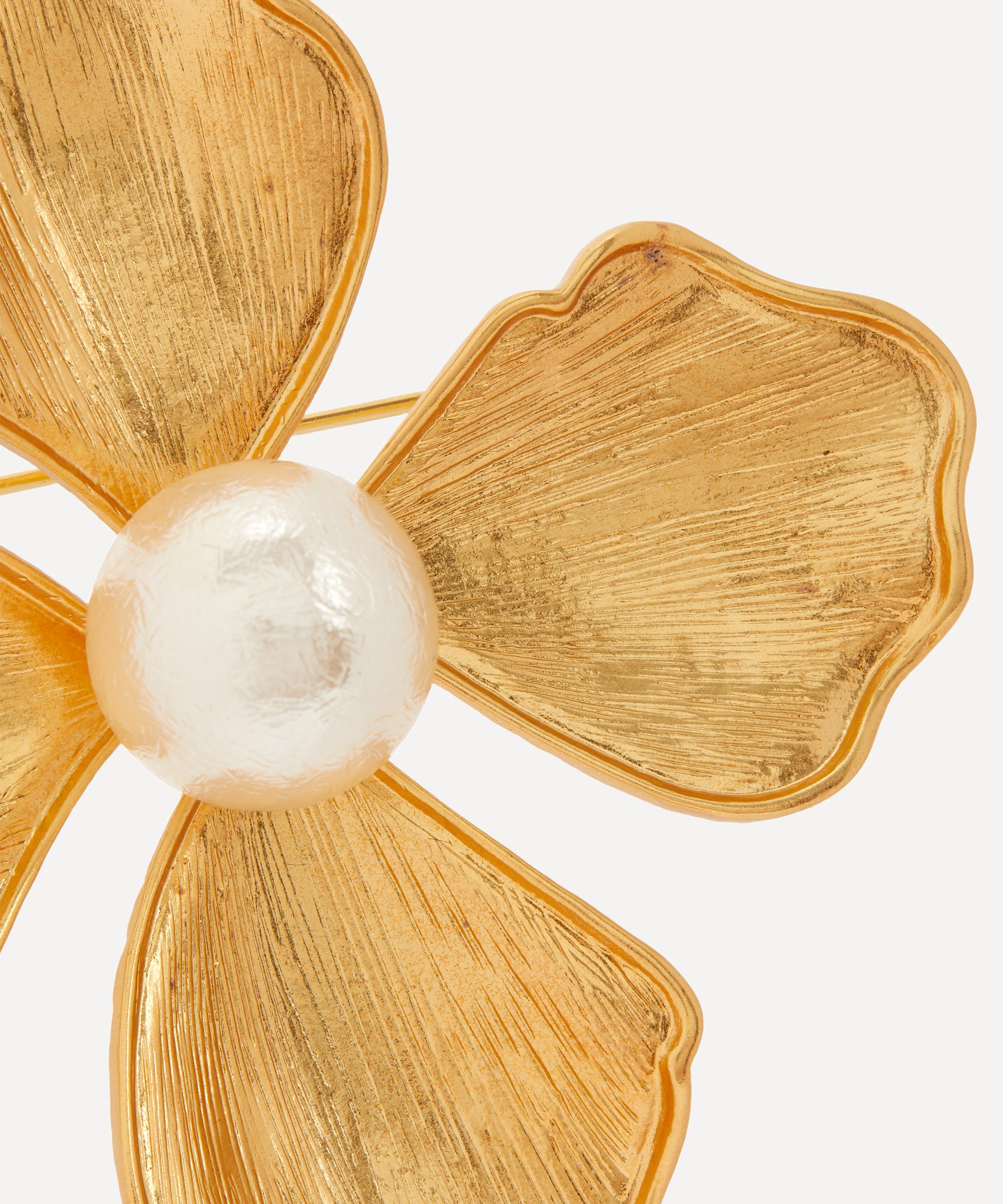Kenneth Jay Lane - Gold-Plated Large Faux Pearl Flower Brooch image number 2
