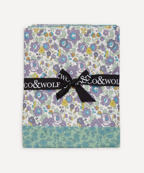 Coco & Wolf - Betsy Organic Capel and Floral Stencil Patchwork Tablecloth Large image number null