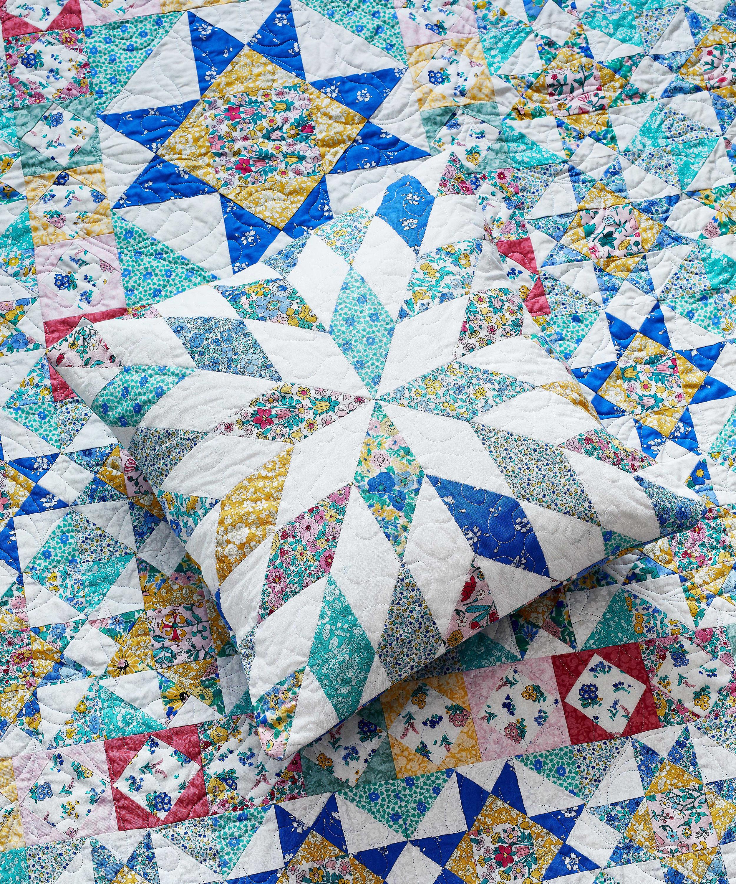 Liberty Fabrics - Wildflower Field Lasenby Quilting Cotton image number 1