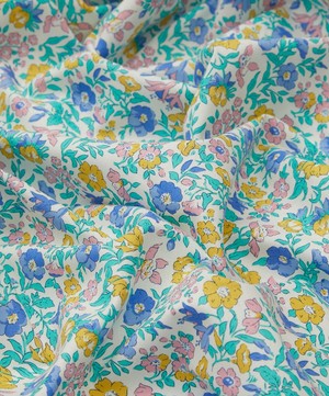 Liberty Fabrics - Mamie Lasenby Quilting Cotton image number 4