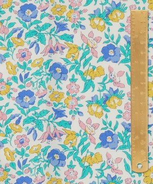 Liberty Fabrics - Mamie Lasenby Quilting Cotton image number 5