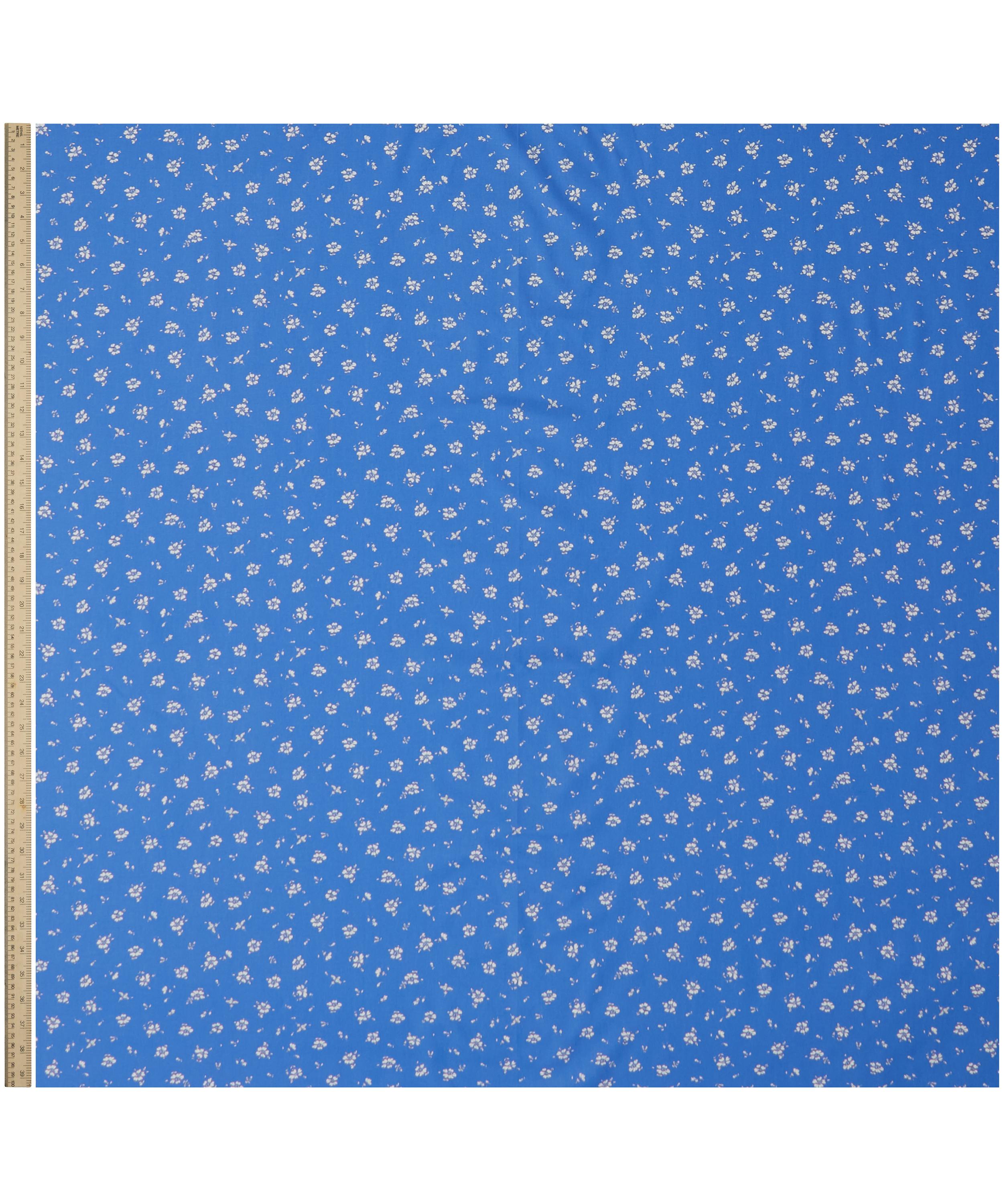 Liberty Fabrics - Field Rose Lasenby Quilting Cotton image number 2