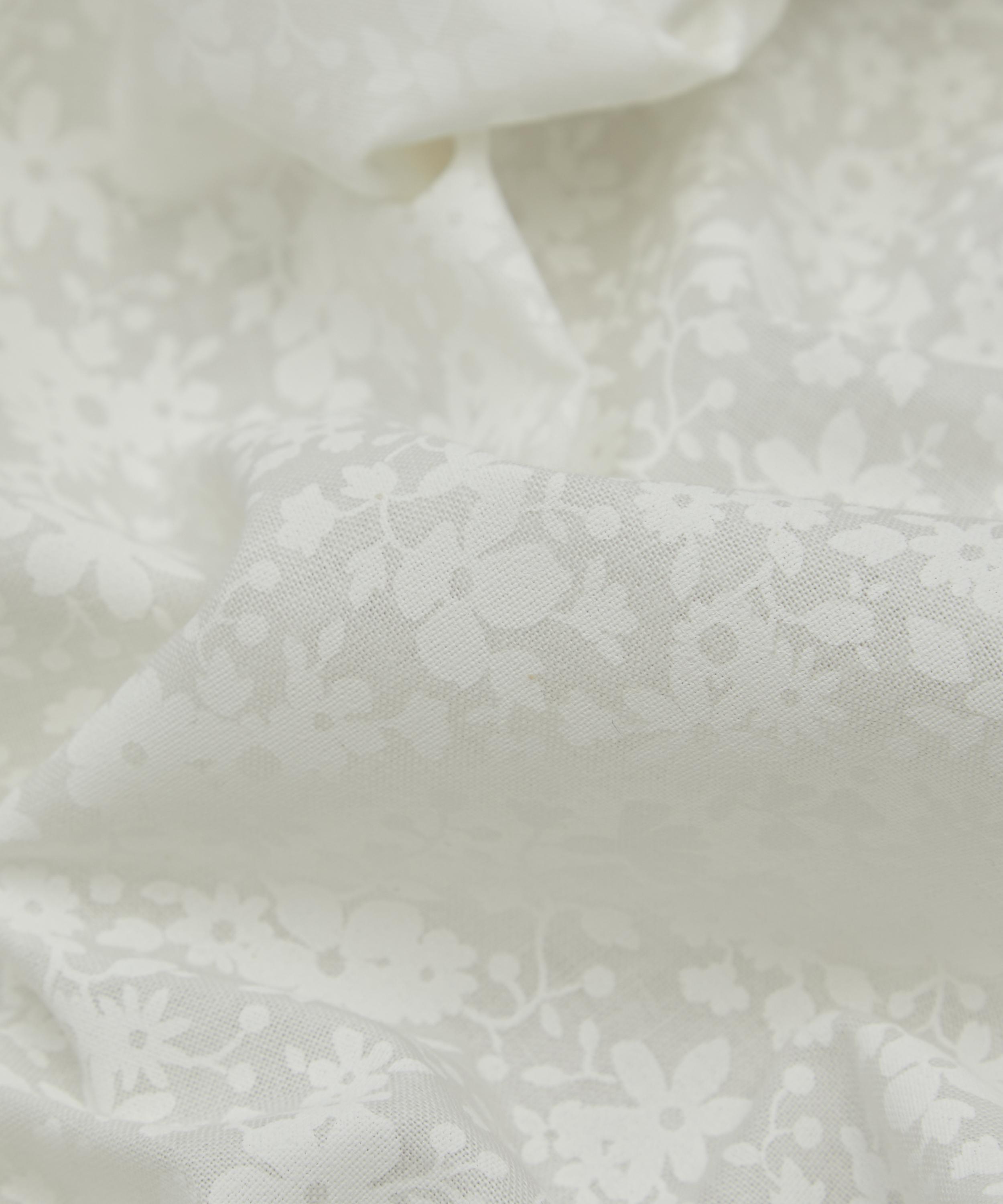 Liberty Fabrics - Maddsie Blossom Lasenby Quilting Cotton image number 3