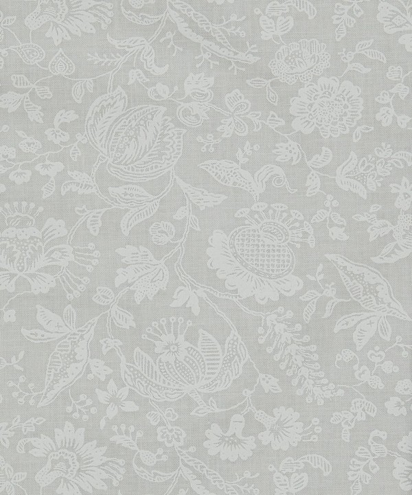 Liberty Fabrics - Victoria Lace Floral Lasenby Quilting Cotton image number null