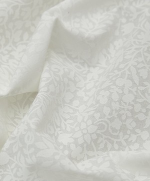 Liberty Fabrics - Garden Walk Lasenby Quilting Cotton image number 3