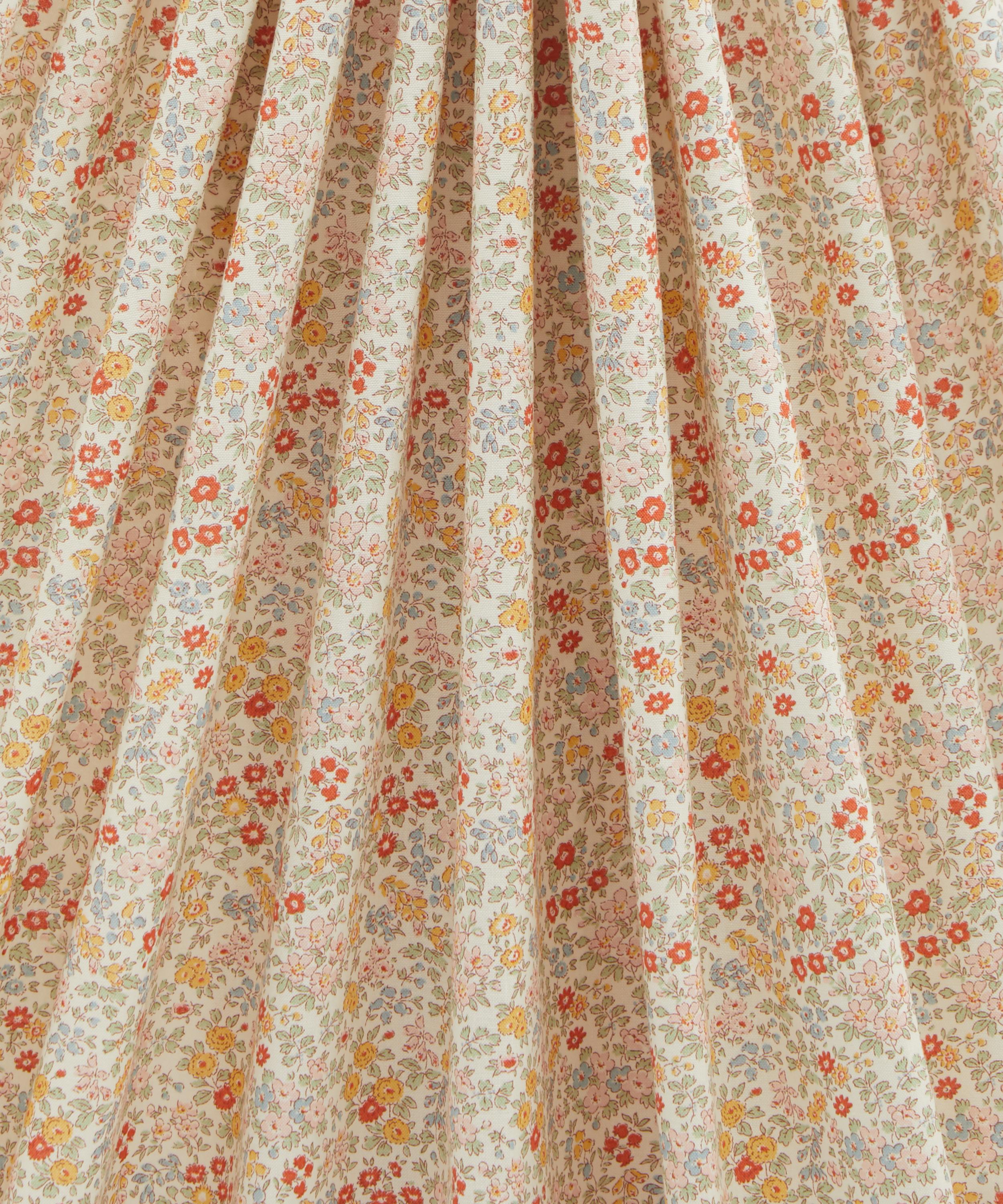 Liberty Fabrics - Summer Meadow Lasenby Quilting Cotton image number 2