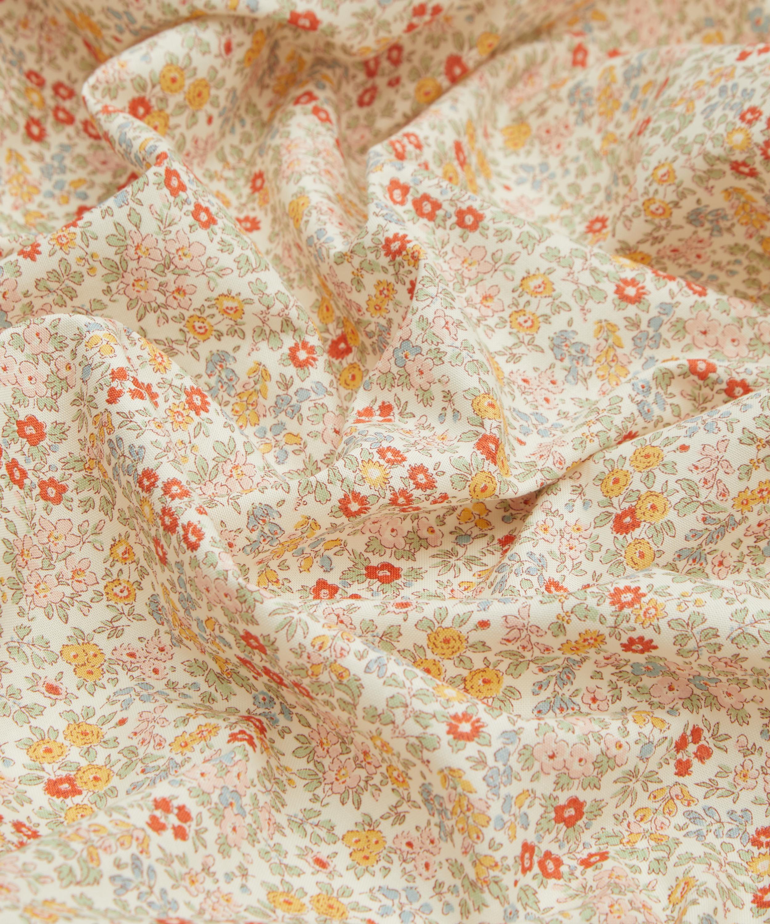Liberty Fabrics - Summer Meadow Lasenby Quilting Cotton image number 3