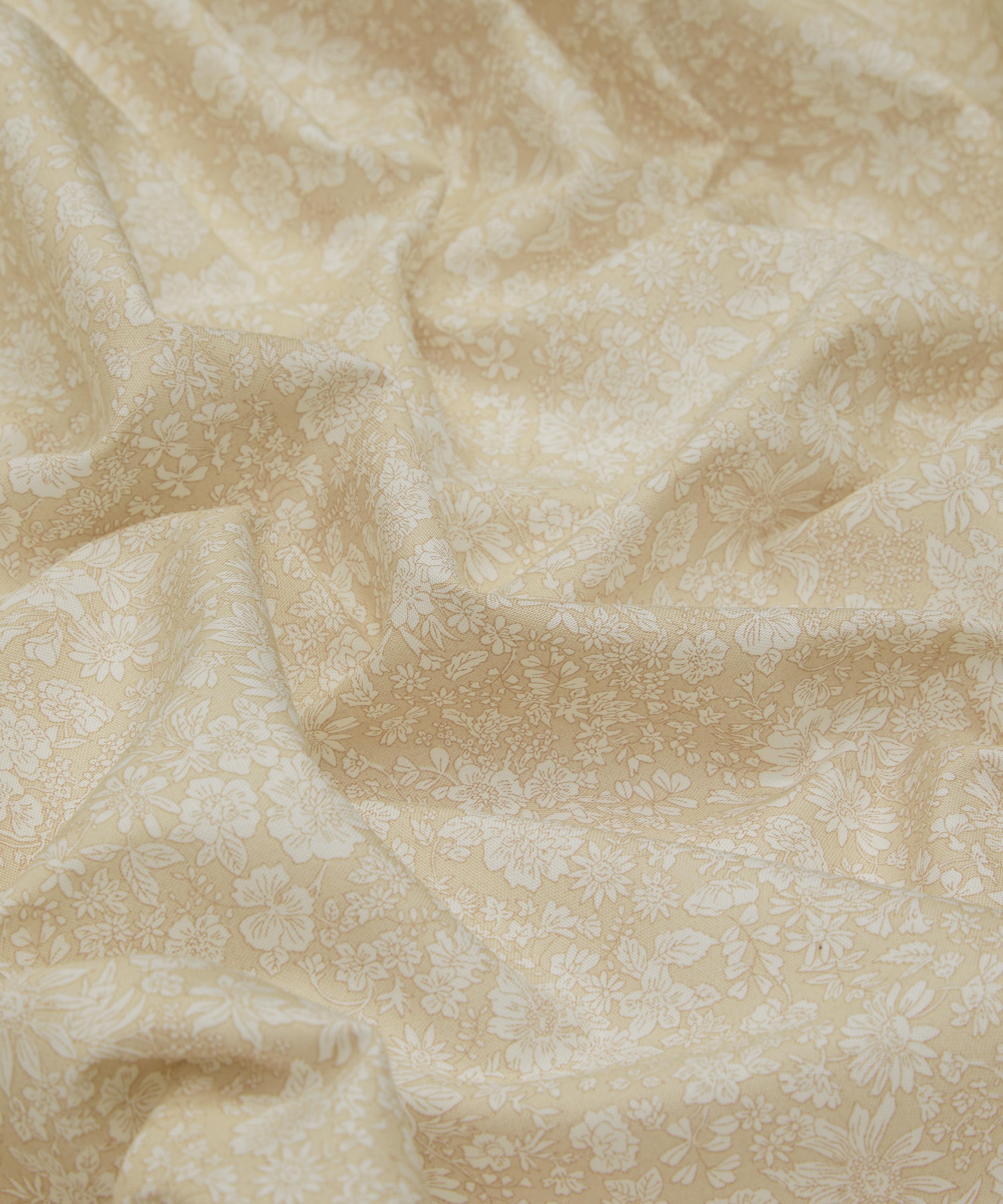 Liberty Fabrics - Cotton Emily Belle Lasenby Quilting Cotton image number 3