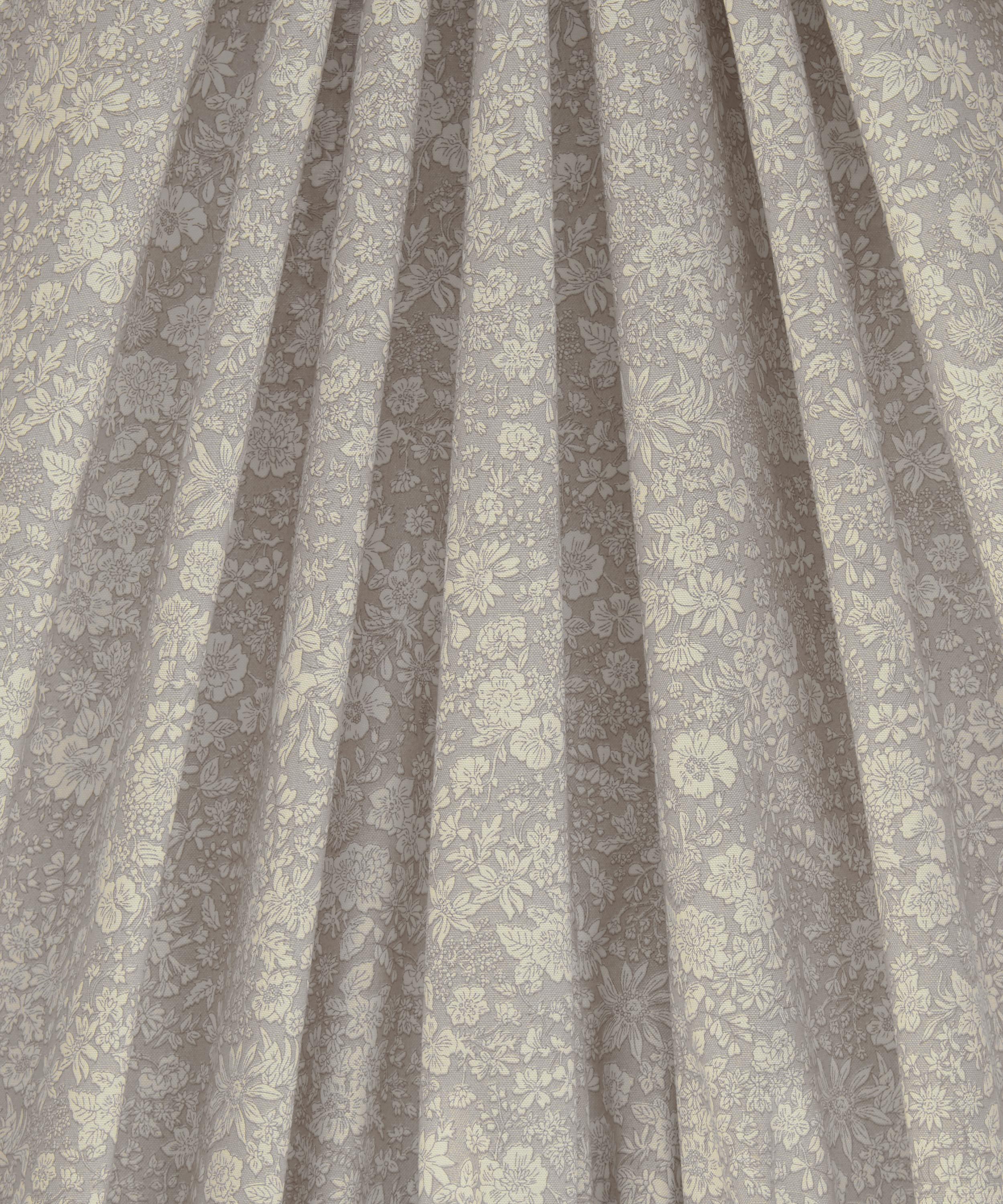 Liberty Fabrics - Clay Emily Belle Lasenby Quilting Cotton image number 2
