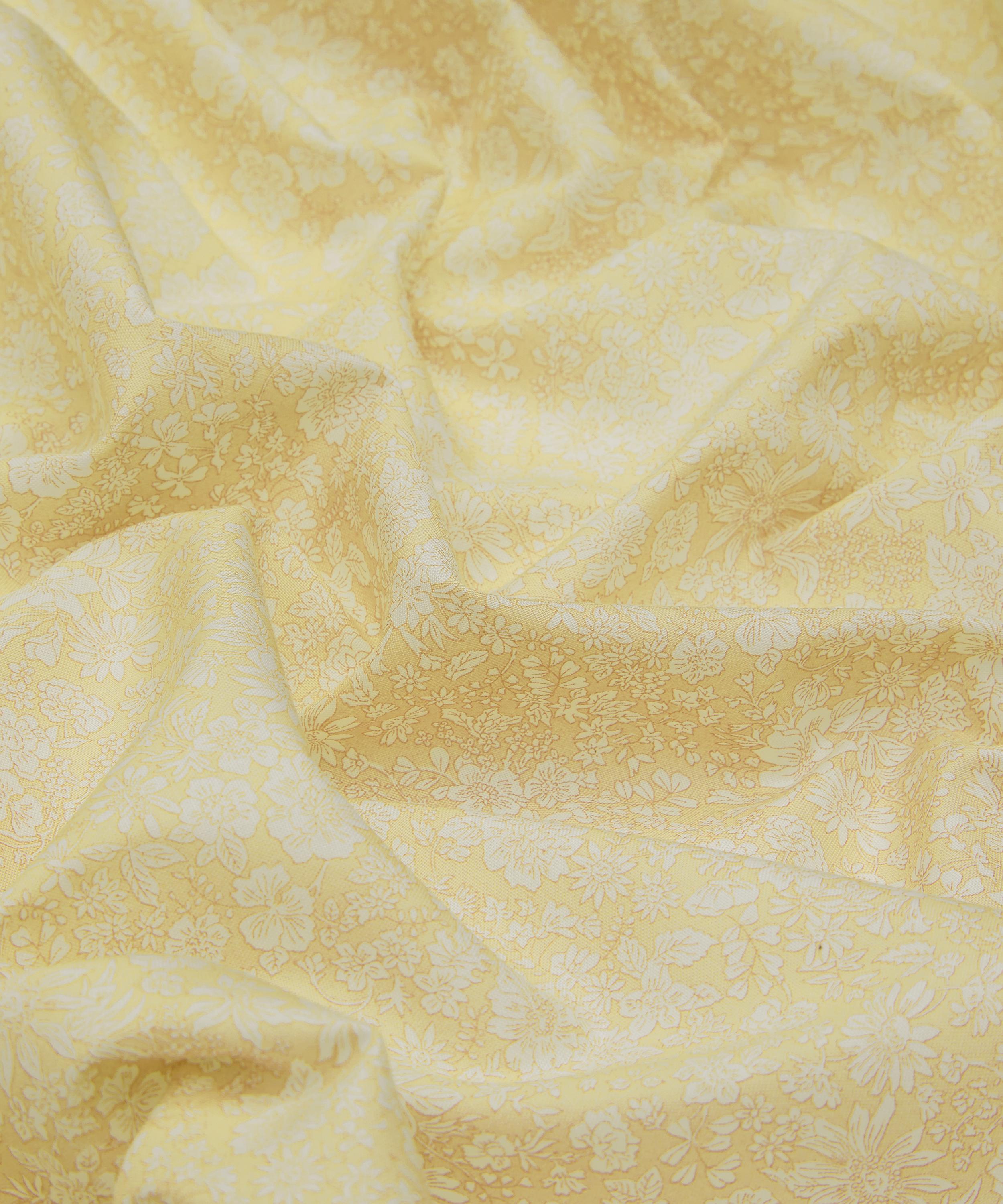 Liberty Fabrics - Magnolia Emily Belle Lasenby Quilting Cotton image number 3