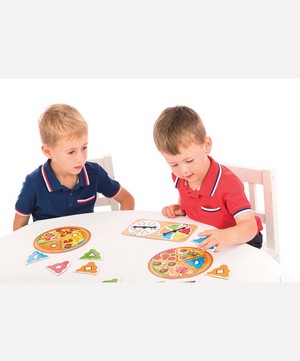 Orchard Toys - Pizza Pizza Game image number 1