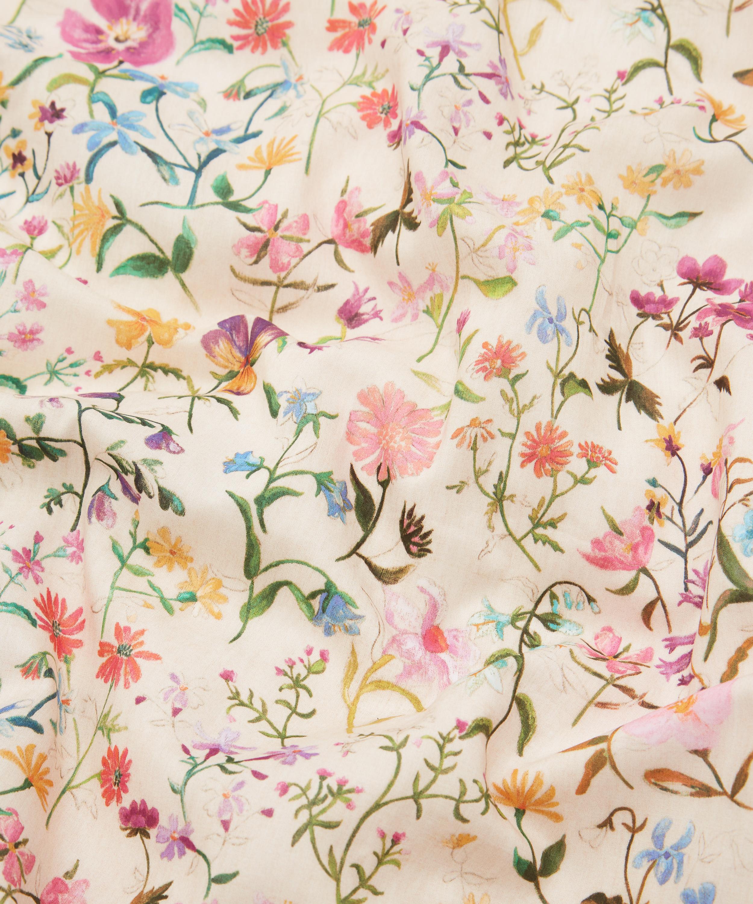 Coco & Wolf - Linen Garden and Floral Stencil Double Heirloom Quilt image number 4