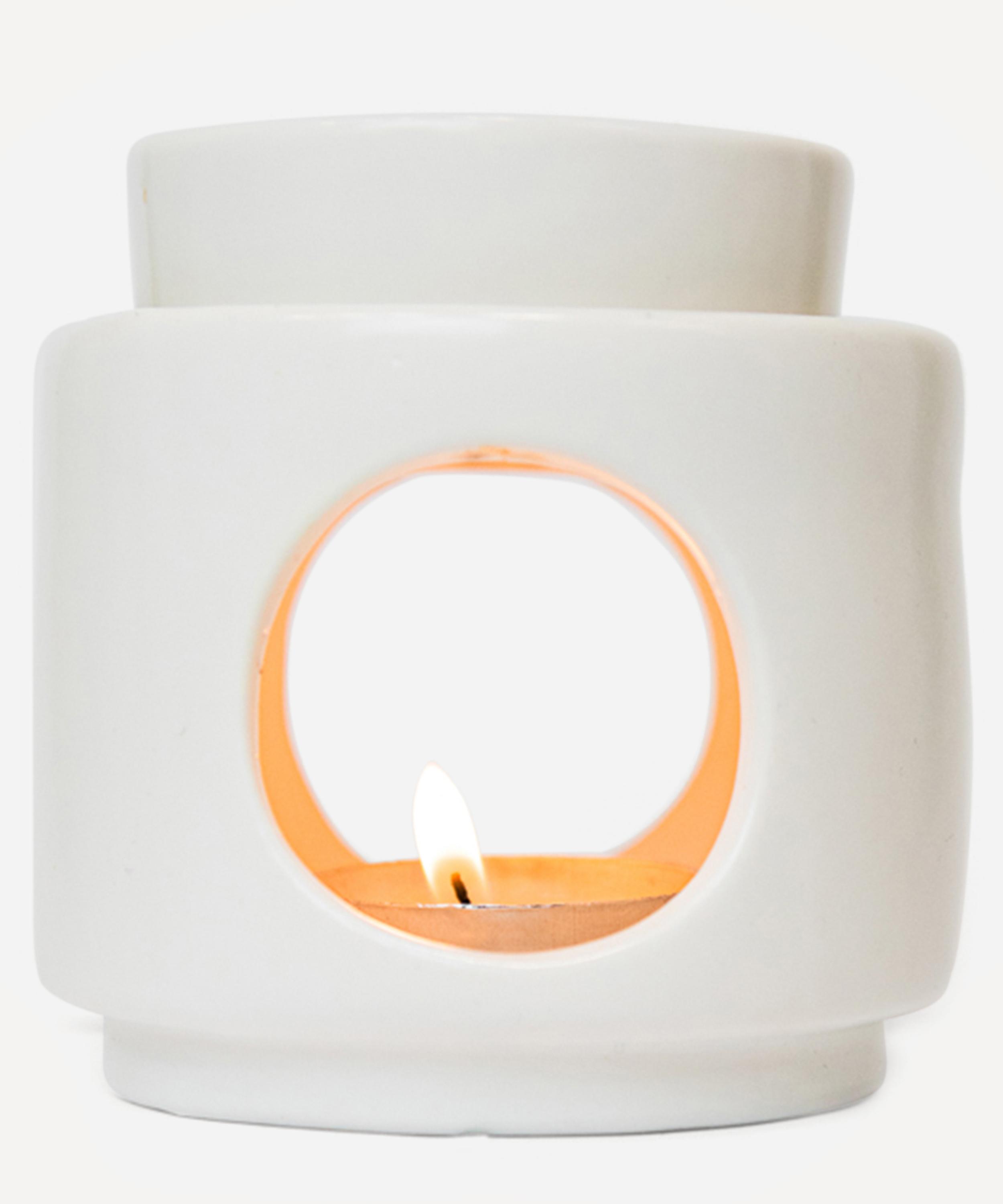 anatomē - White Ceramic Oil Burner image number 0