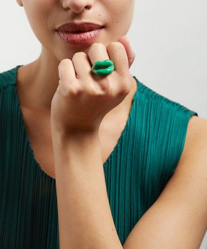 Solange Azagury-Partridge - Green Hotlips Ring image number 1