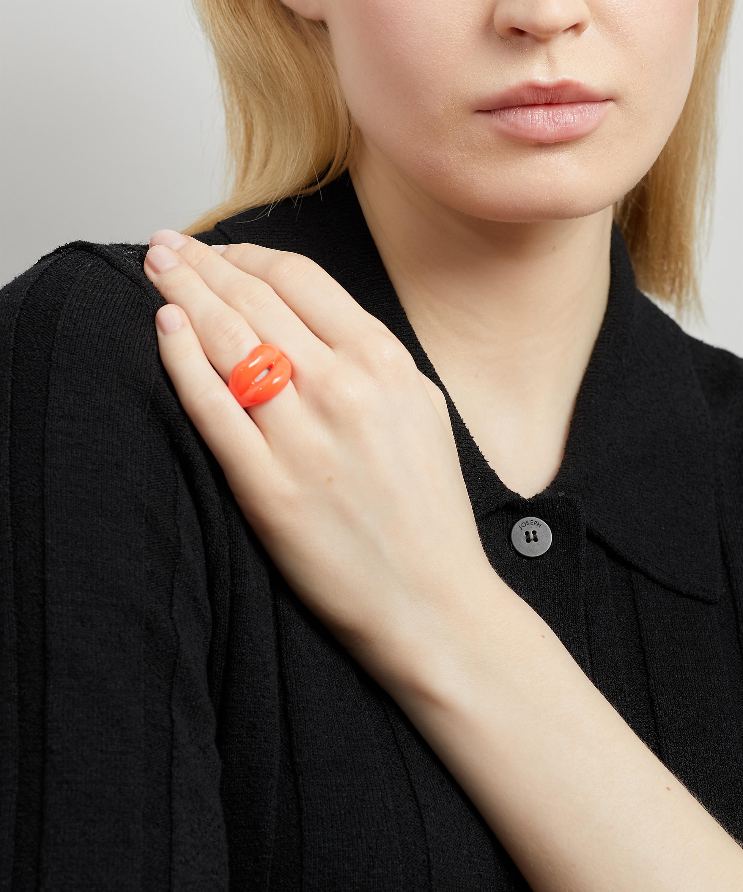 Solange Azagury-Partridge - Neon Coral Hotlips Ring image number 1