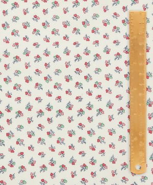 Liberty Fabrics - Half-Metre Pre-Cut Heart Bouquet Lasenby Quilting Cotton image number 3