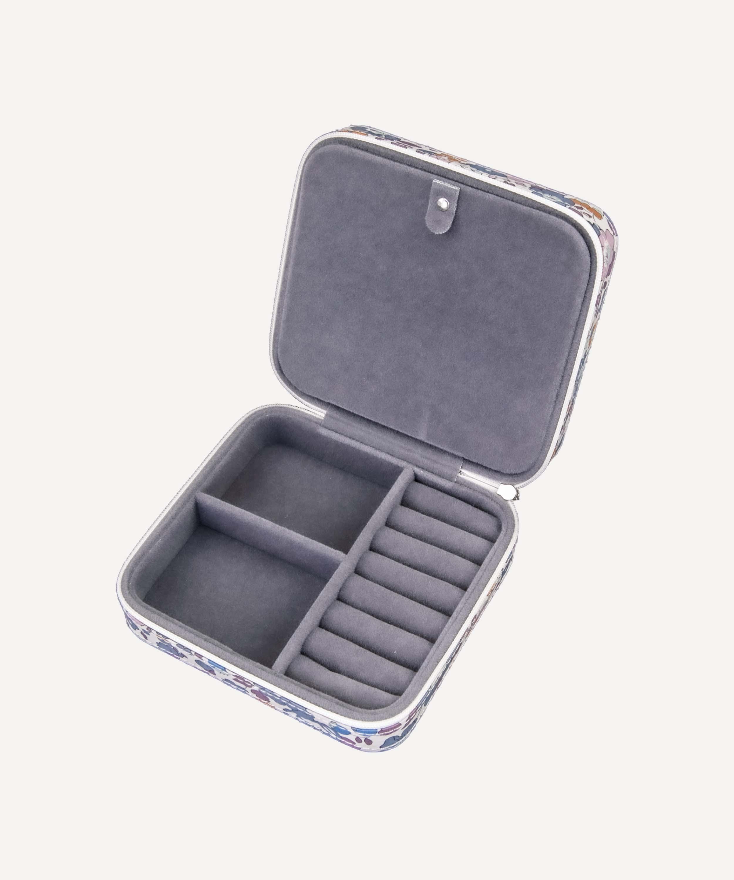 Bon Dep - Betsy Tana Lawn™ Cotton Jewellery Box image number 1