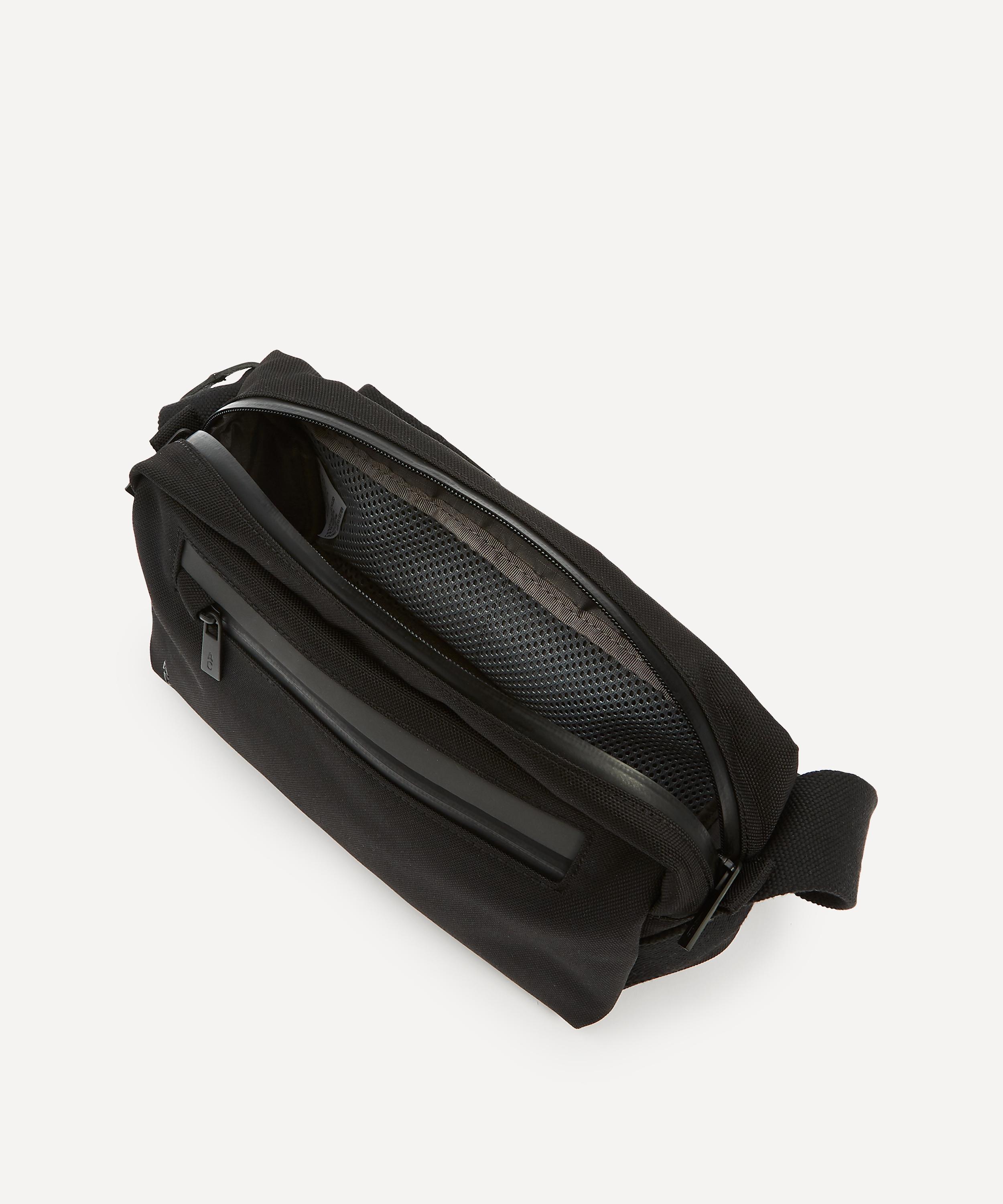 thu_allycapellino_rucksack_nav