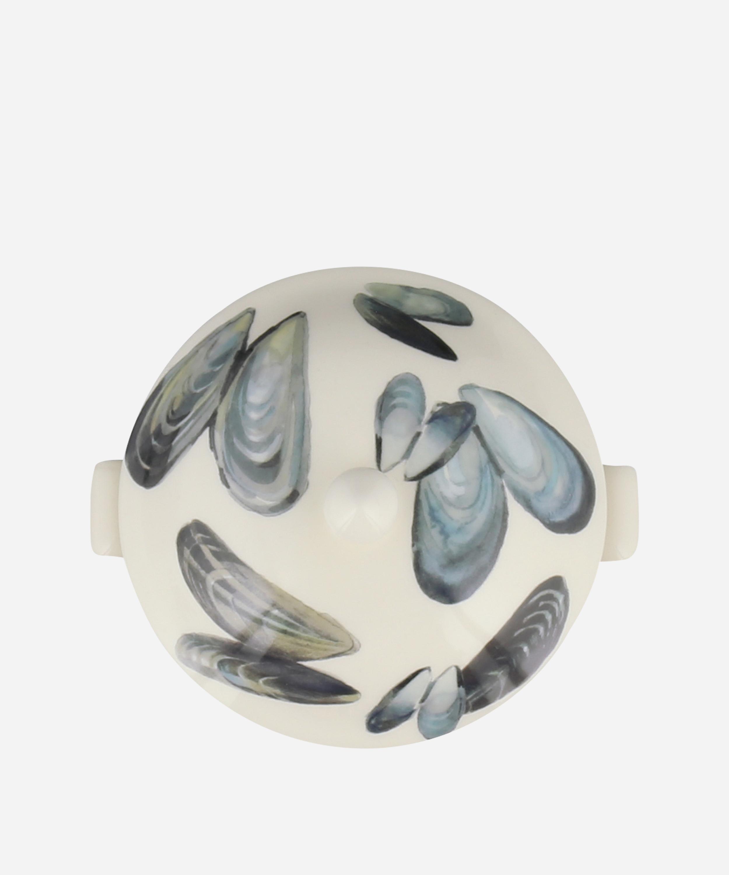 Emma Bridgewater - Mussels Small Tureen image number 3