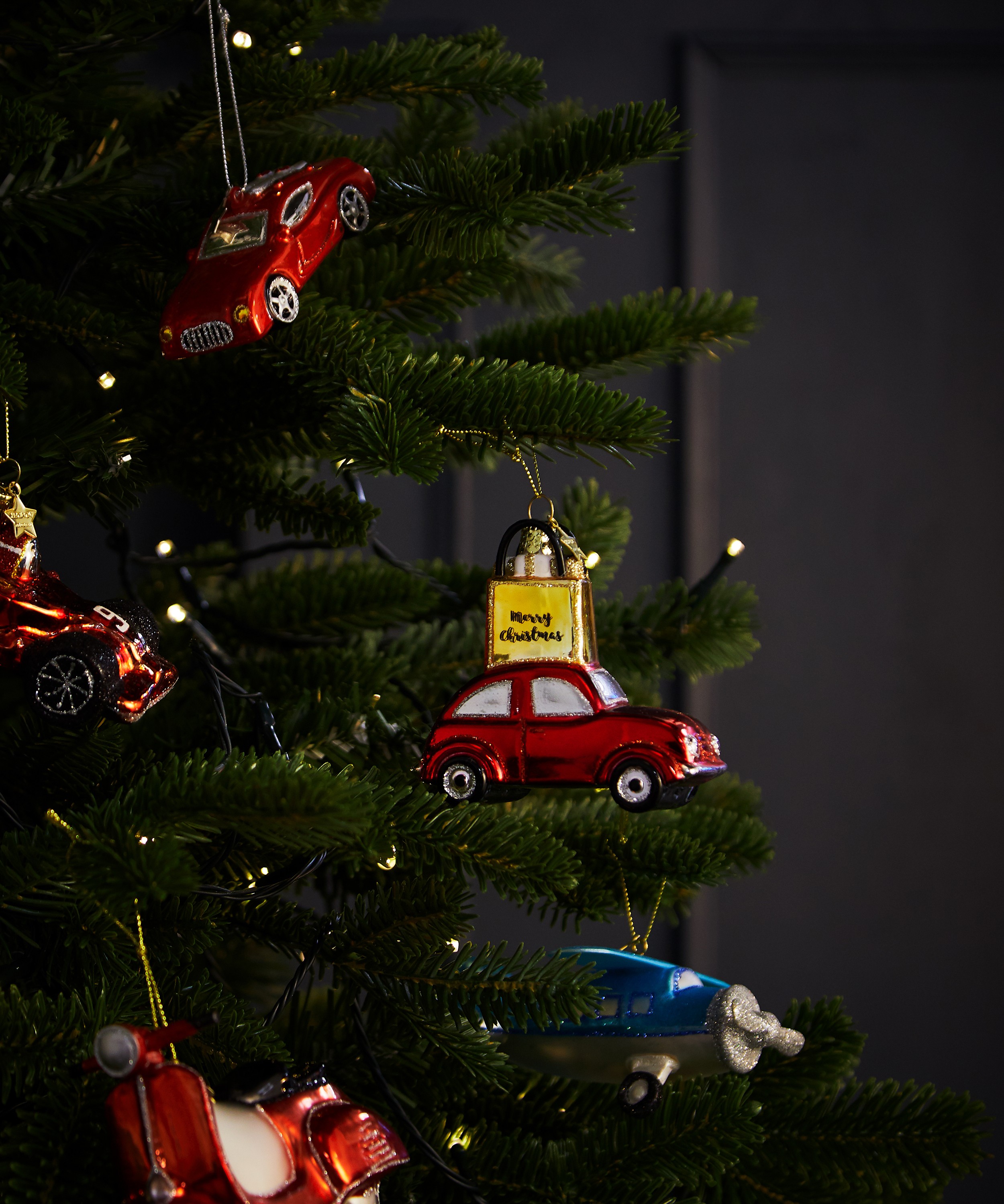 Christmas Classic Car with Shopping Bag Glass Tree Ornament