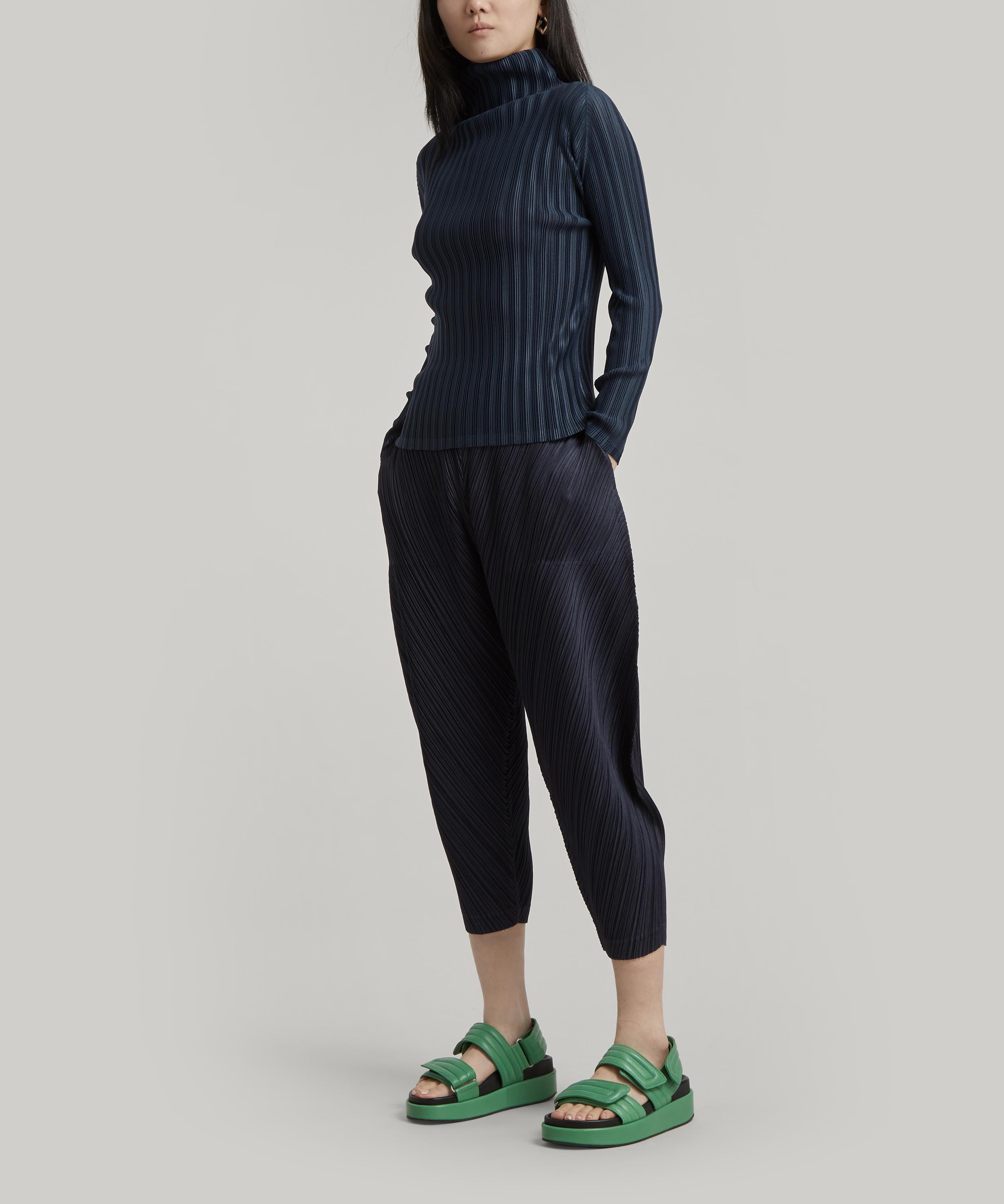Pleats Please Issey Miyake - Pleated Rib Polo-Neck image number 2