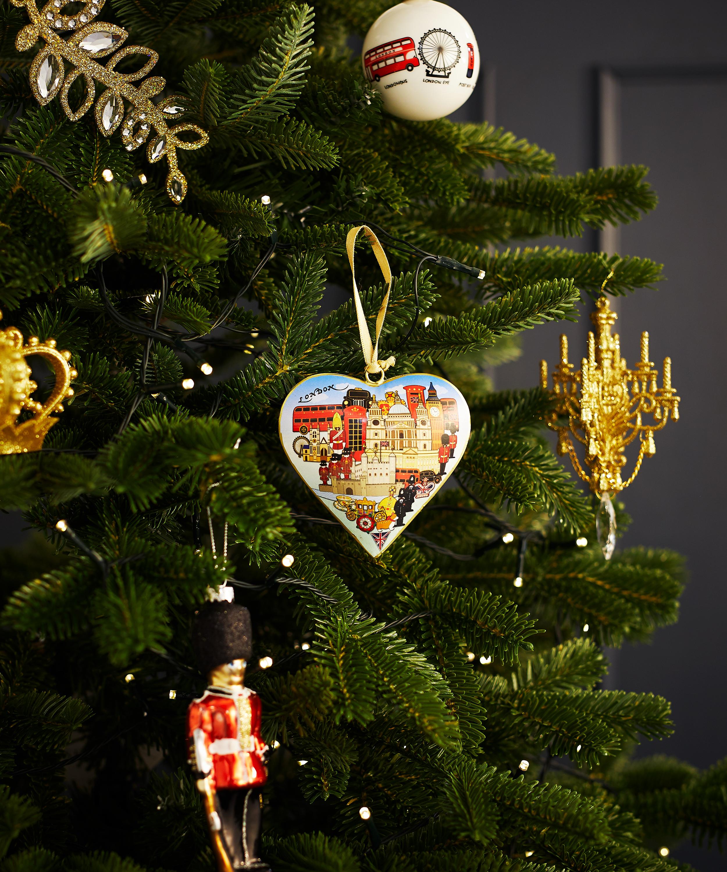 Tinker Taylor - London Landmarks Tin Heart Tree Decoration image number 1