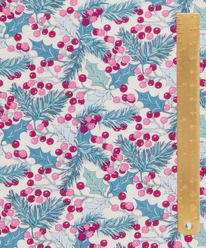 Liberty Fabrics - Winterberry Holly Lasenby Quilting Cotton image number 5