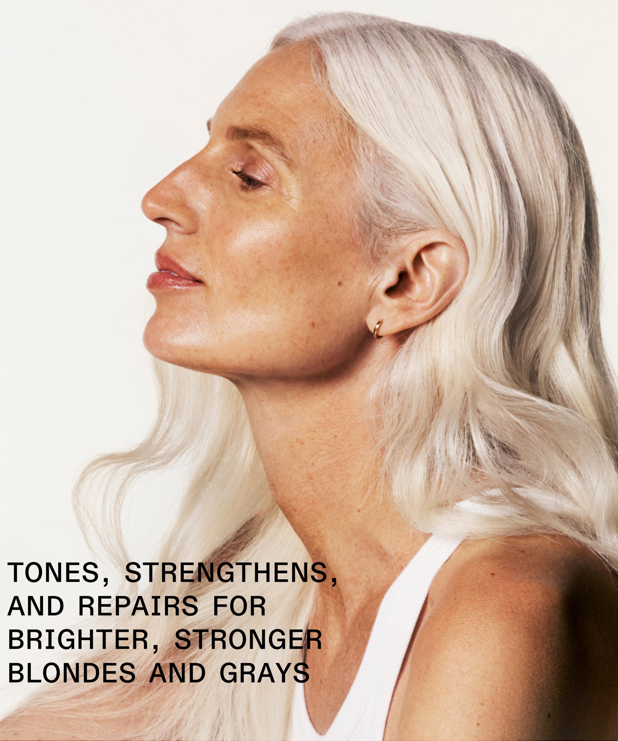 OLAPLEX - No.4P Blonde Enhancer Toning Shampoo 250ml image number 7