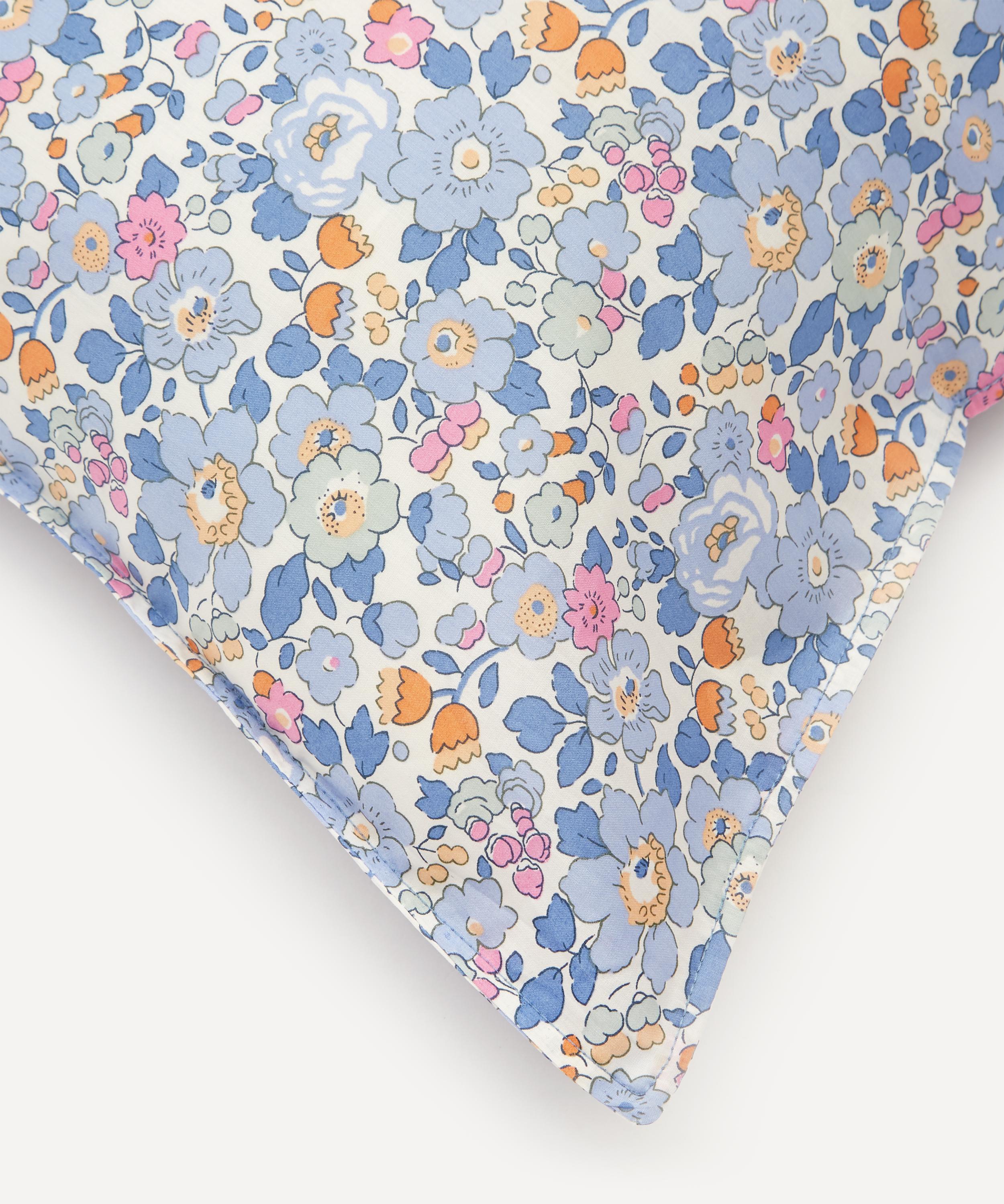 Coco & Wolf - Betsy Lavender Cotton Pillowcases Set of Two image number 2