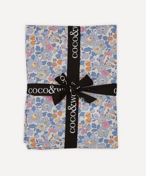 Coco & Wolf - Betsy Lavender Cotton Pillowcases Set of Two image number 3