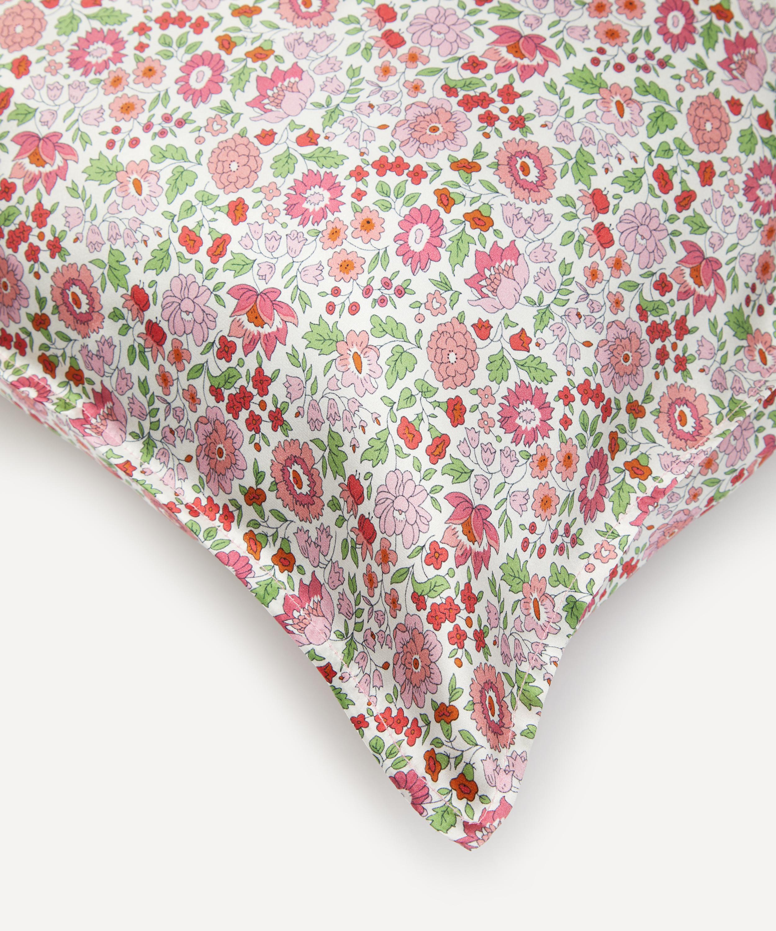 Coco & Wolf - D’Anjo Pink Silk Pillowcases Set of Two image number 1