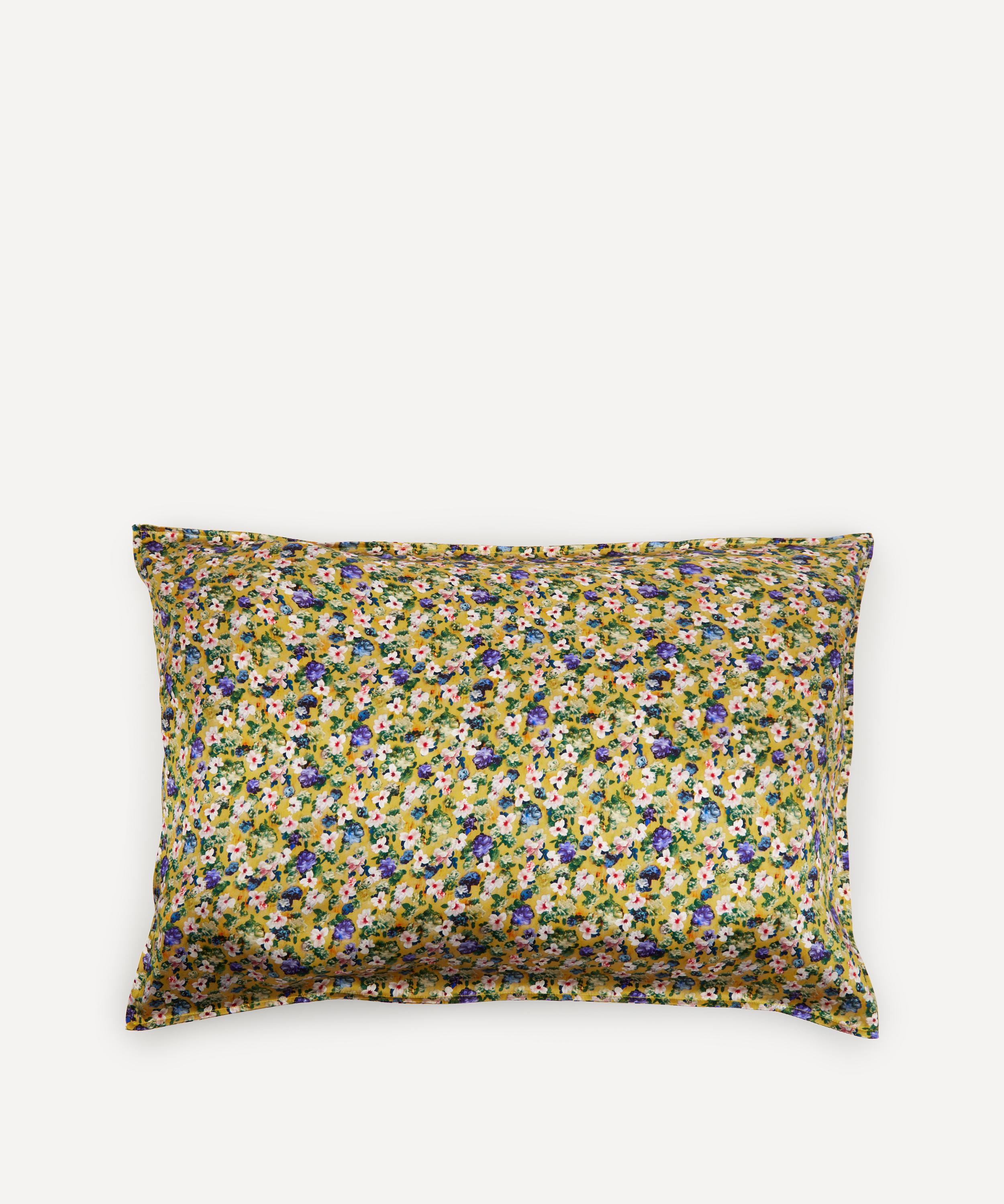 Coco & Wolf - Encore Honey Silk Pillowcases Set of Two image number 2