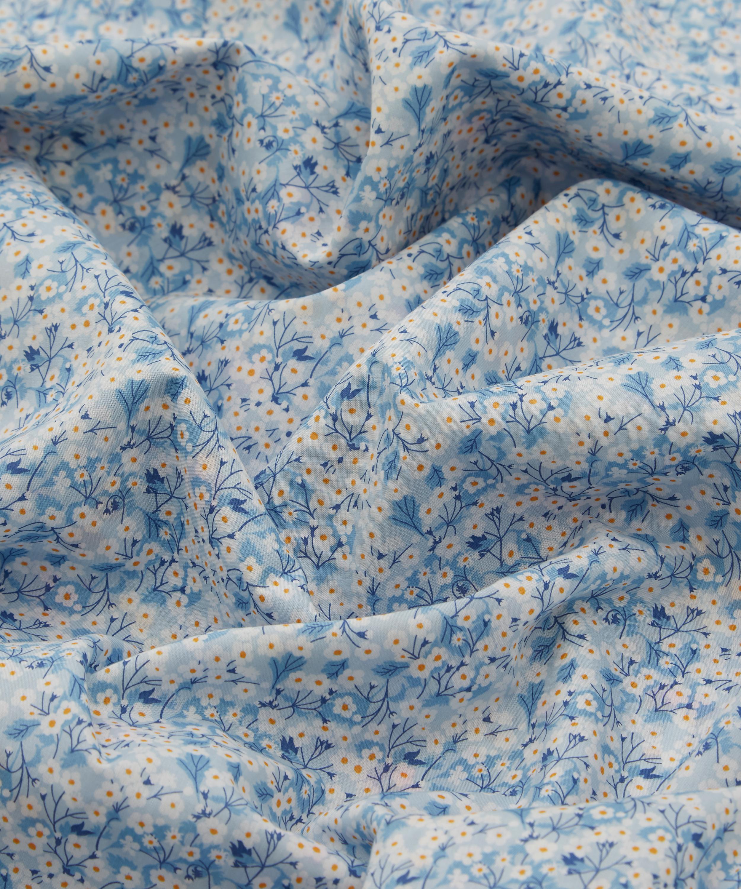Coco & Wolf - Mitsi Valeria and Betsy Lavender Small Stitch Edge Tablecloth image number 5