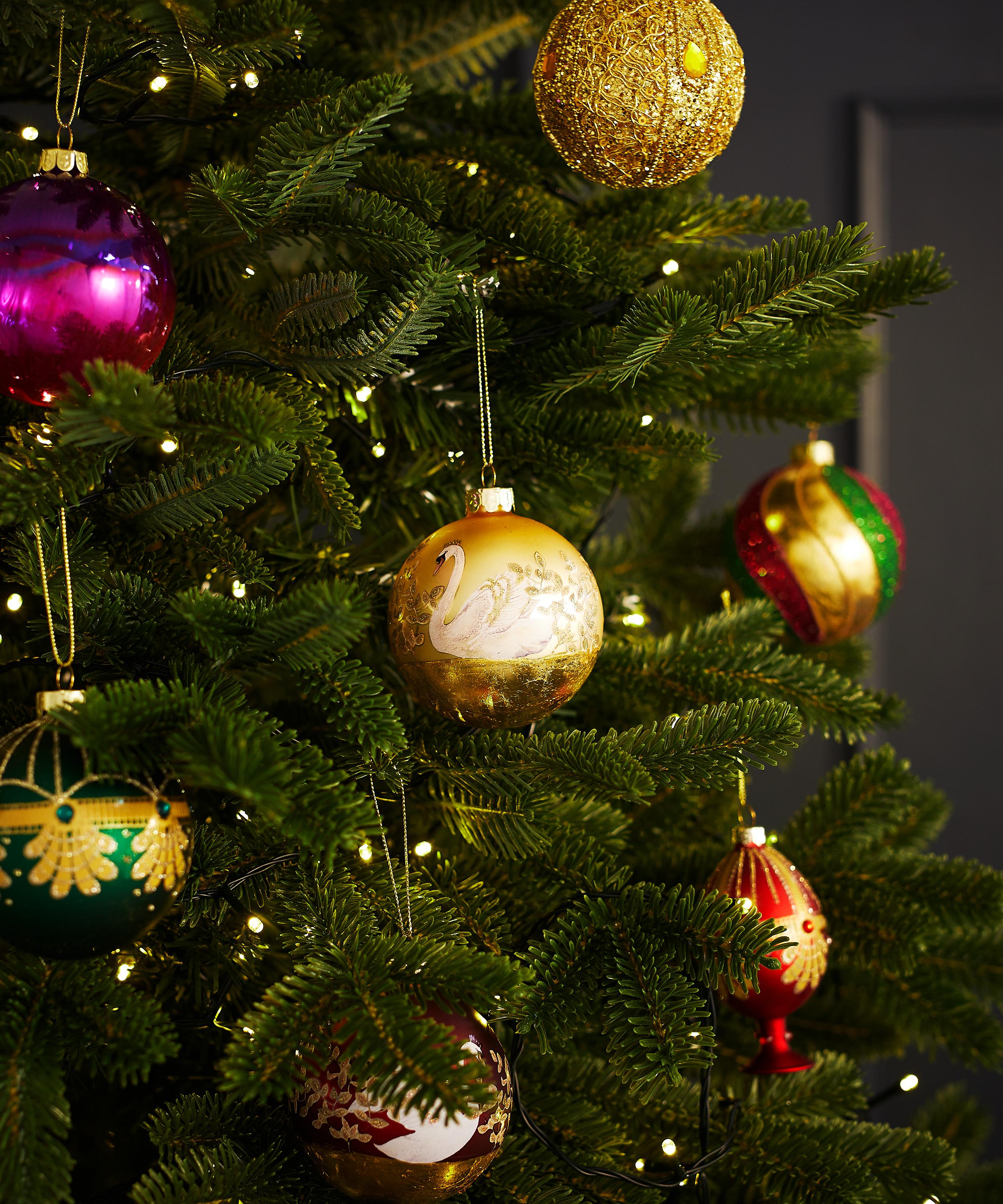 Christmas - Glass Swan Bauble image number 1