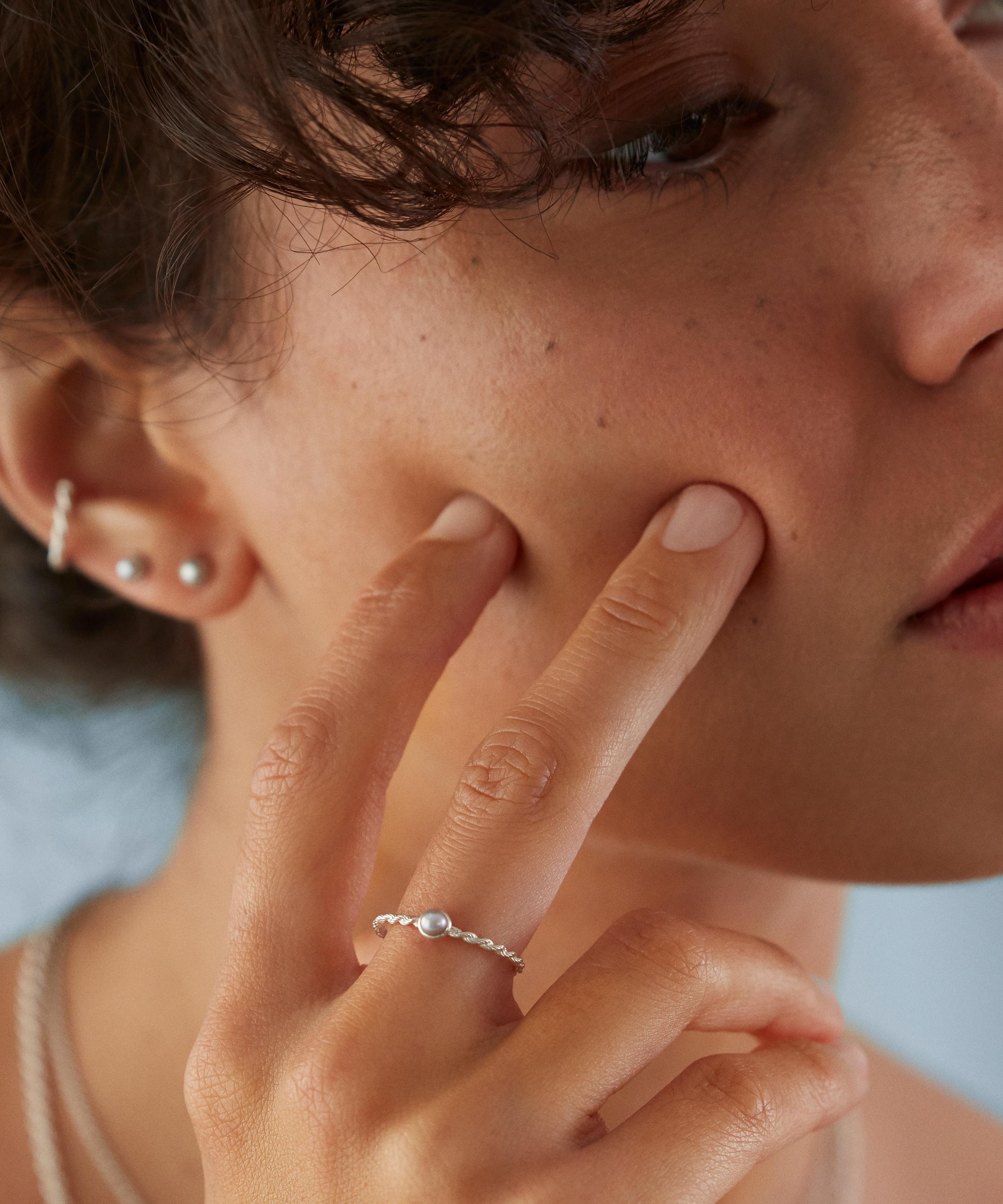 Monica Vinader - Silver Corda Skinny Pearl Ring image number 1