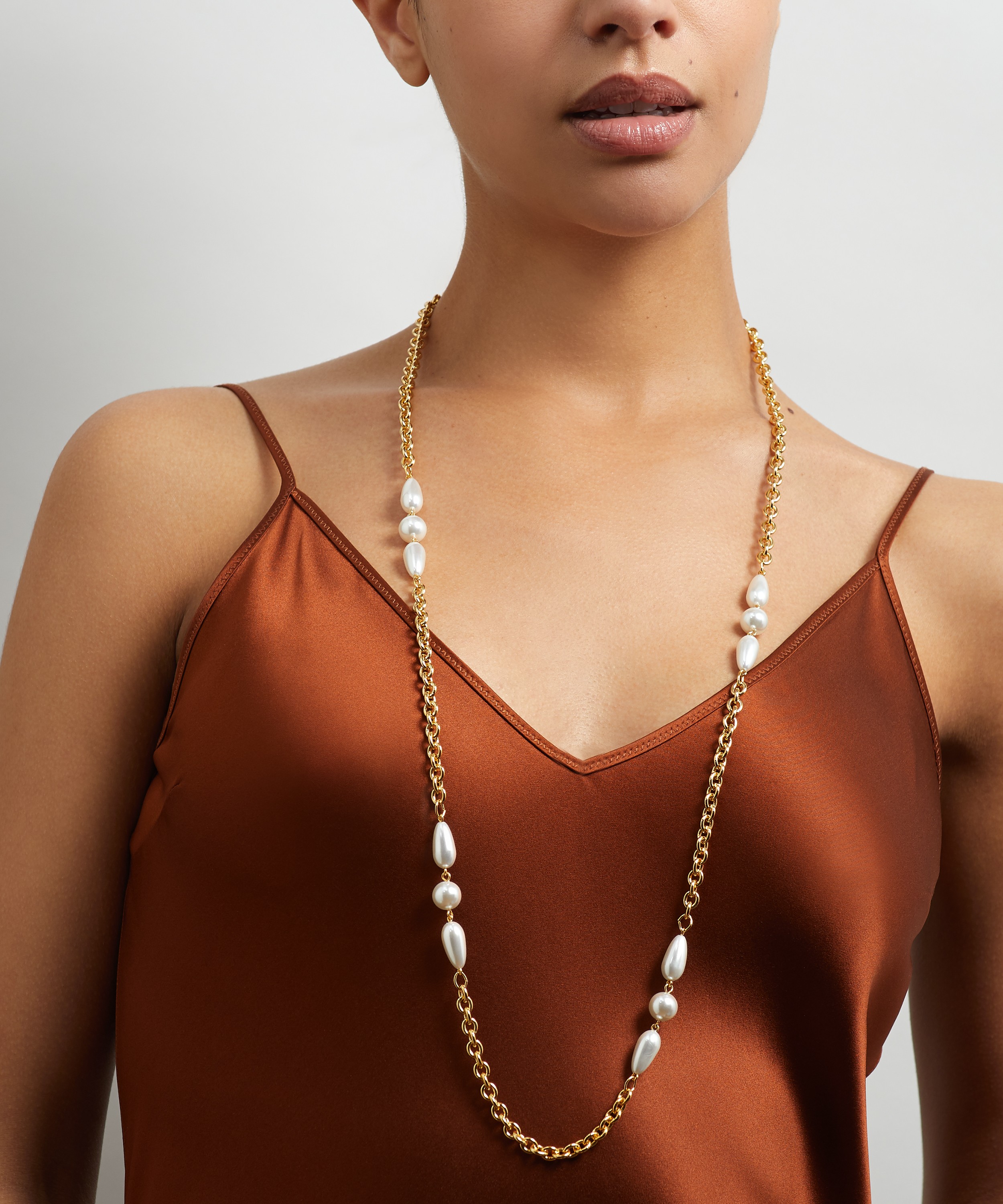 Susan Caplan Vintage Gold-Plated 1980s Long Faux Pearl Chain