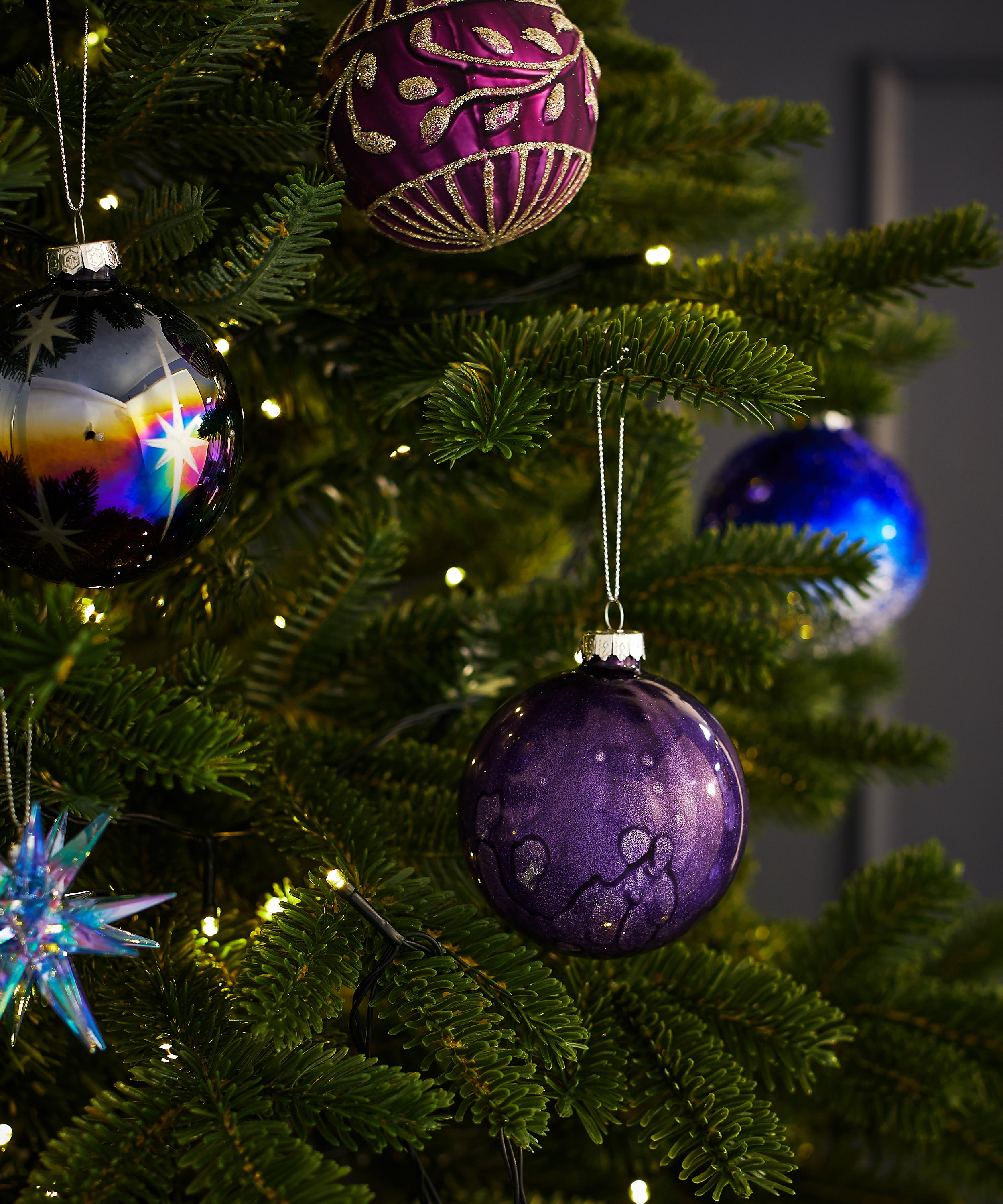 Christmas - Glass Bauble image number 1