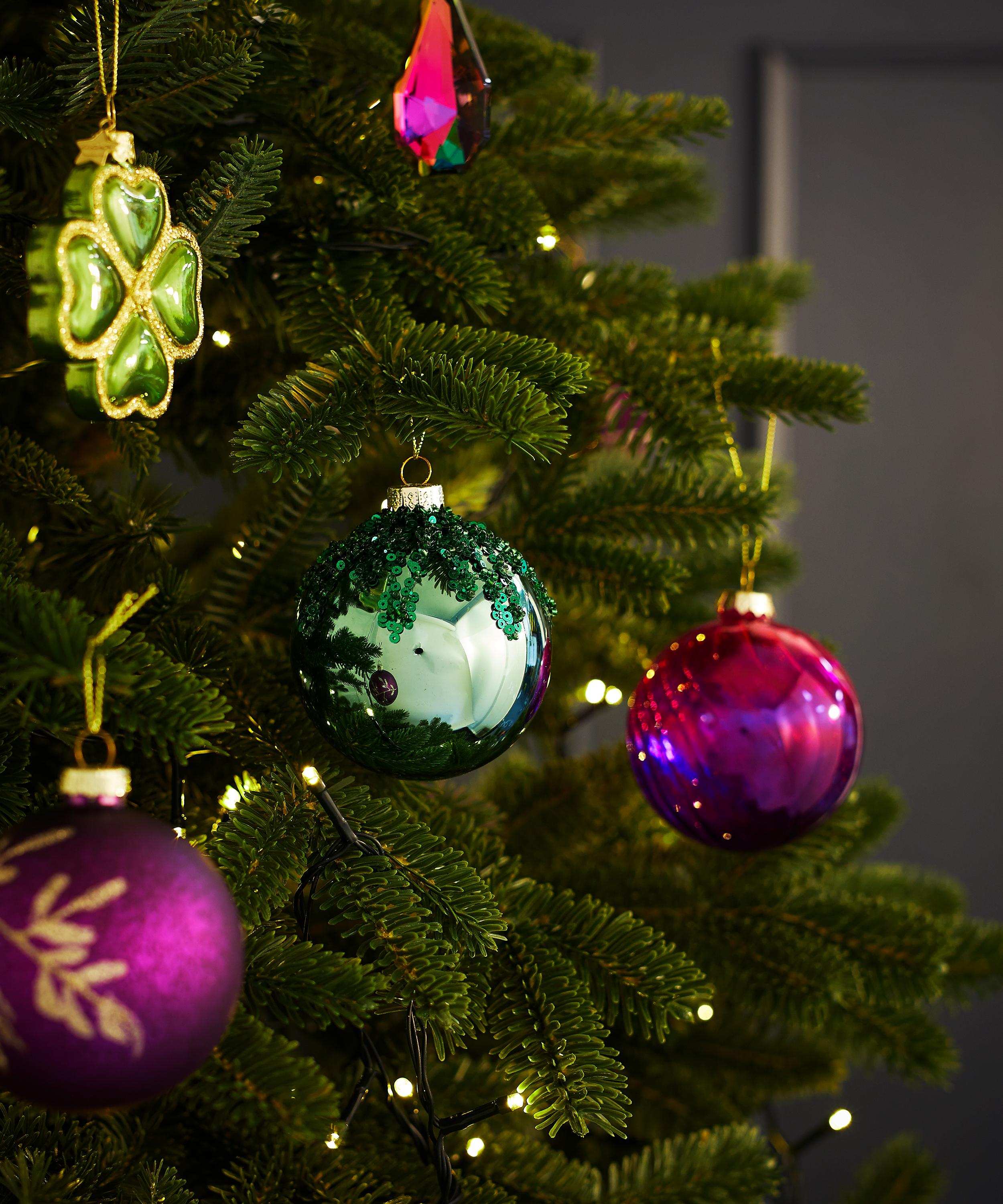 Christmas - Glass Sequin Bauble image number 1