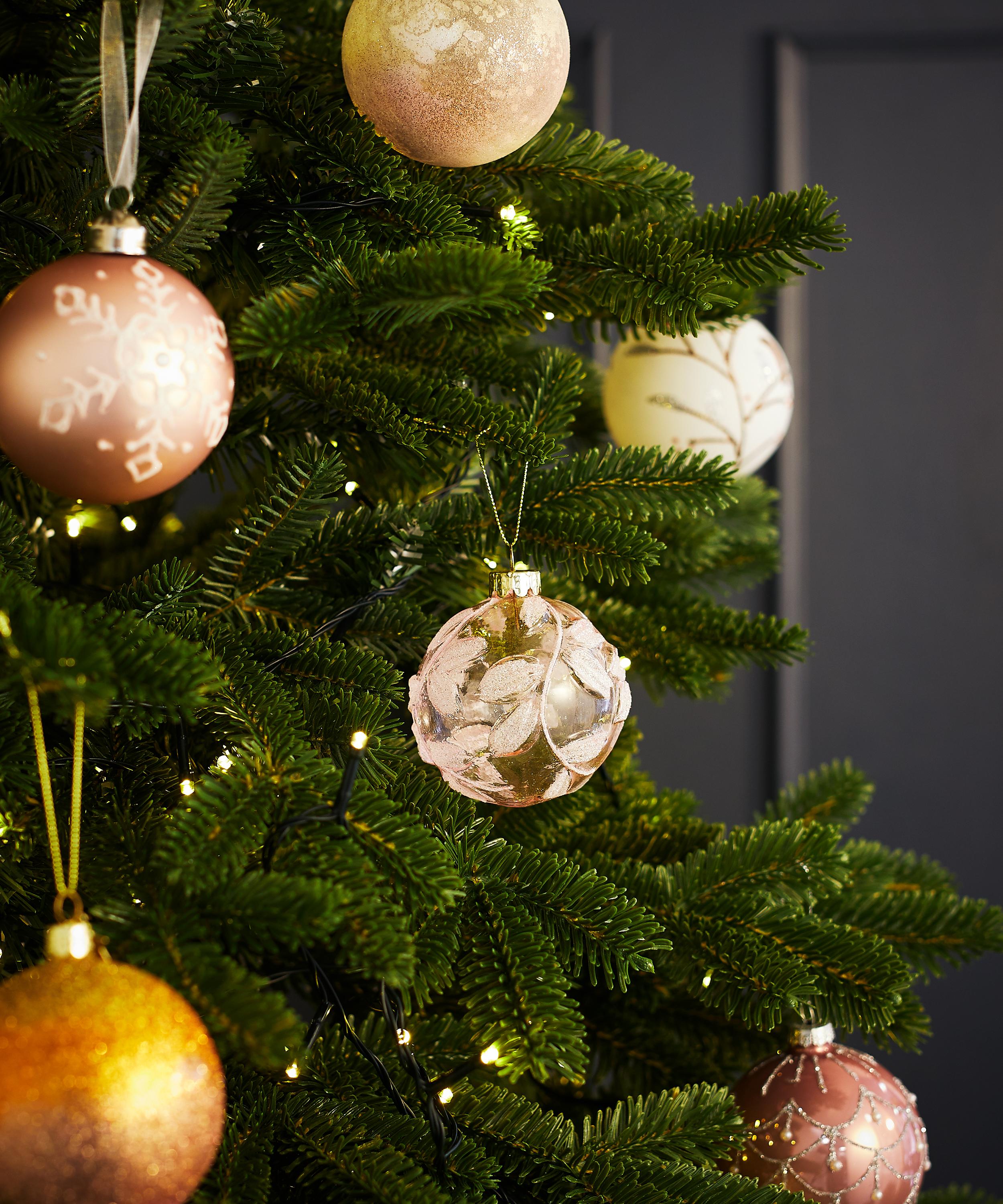 Christmas - Glass Leaf Bauble image number 1