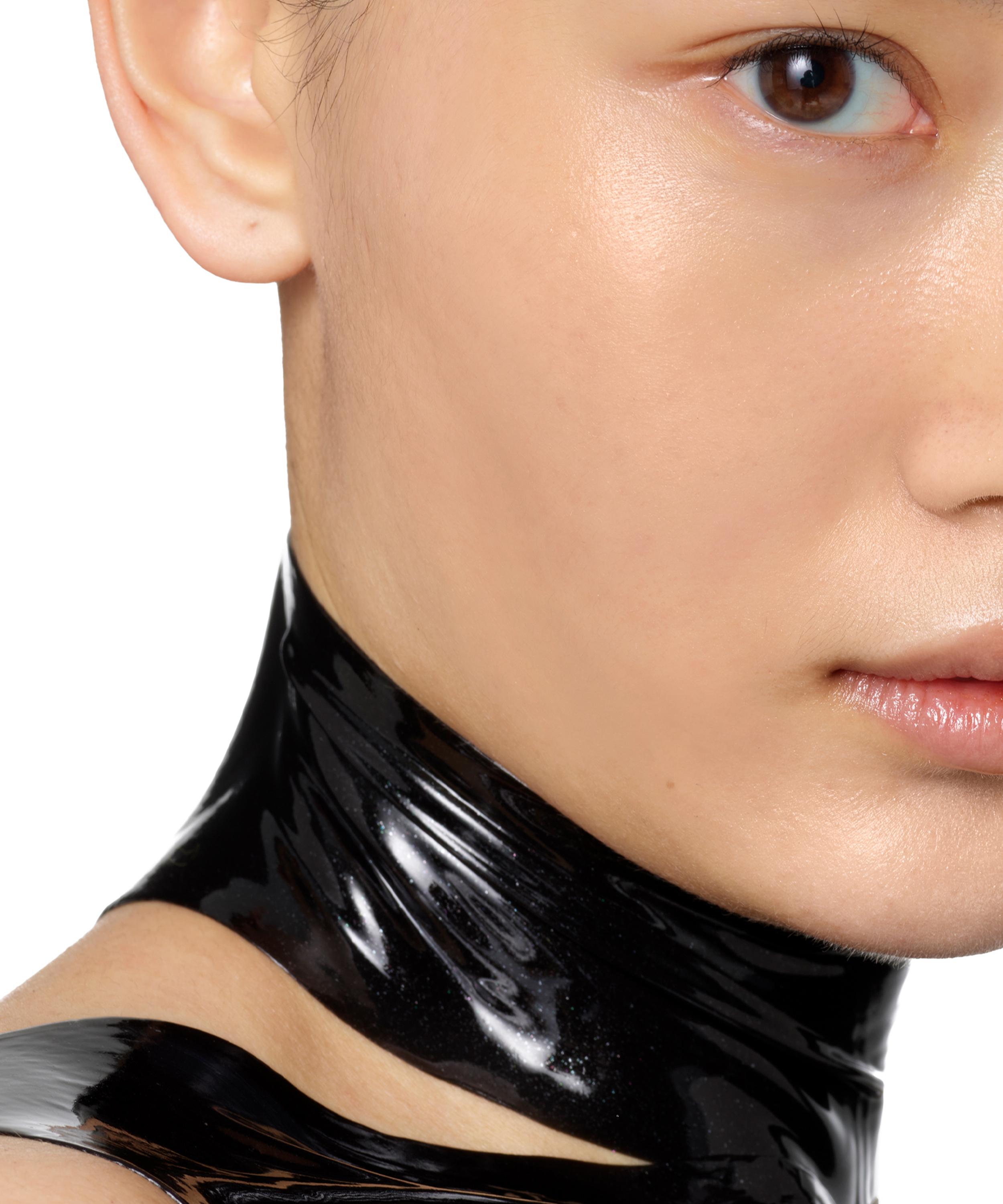 111SKIN - Celestial Black Diamond Lifting and Firming Treatment Neck Mask Single 37ml image number 1