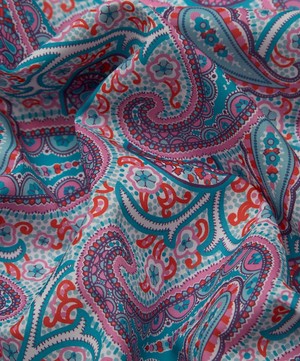 Liberty Fabrics - Pasha’s Paisley Organic Tana Lawn™ Cotton image number 3