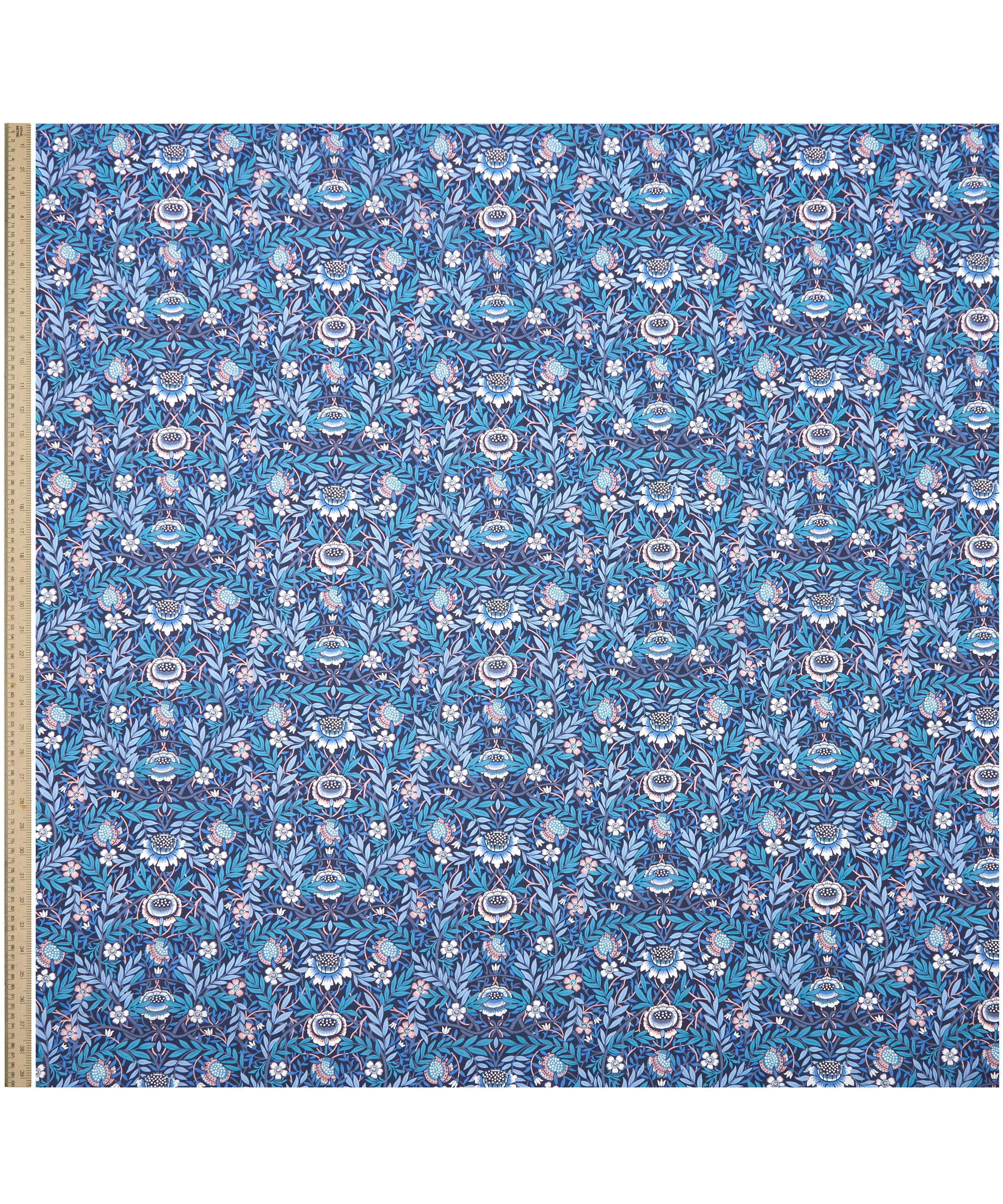 Liberty Fabrics - Robin’s Allotment Organic Tana Lawn™ Cotton image number 1