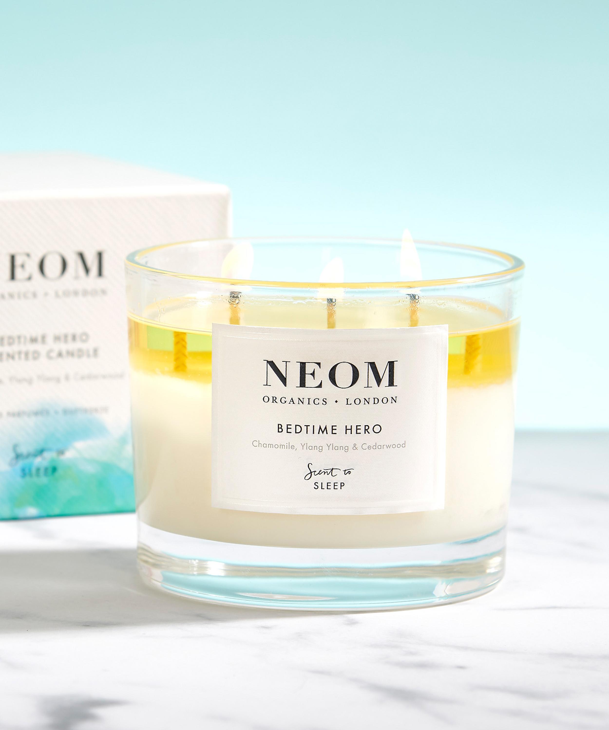 NEOM Wellbeing London - Bedtime Hero Three-Wick Scented Candle 420g image number 2