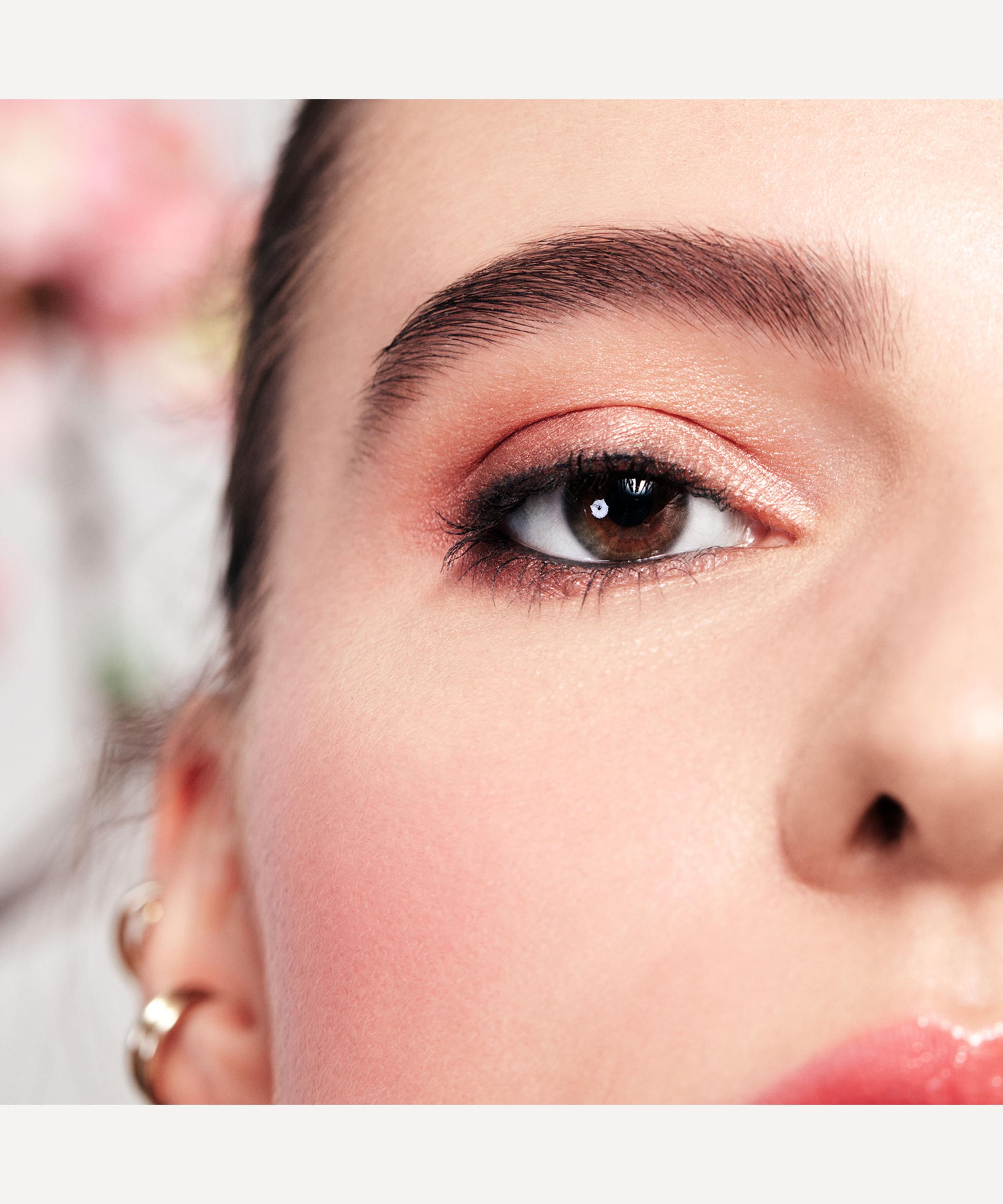Bobbi Brown - Petal Wash Eyeshadow Palette image number 4