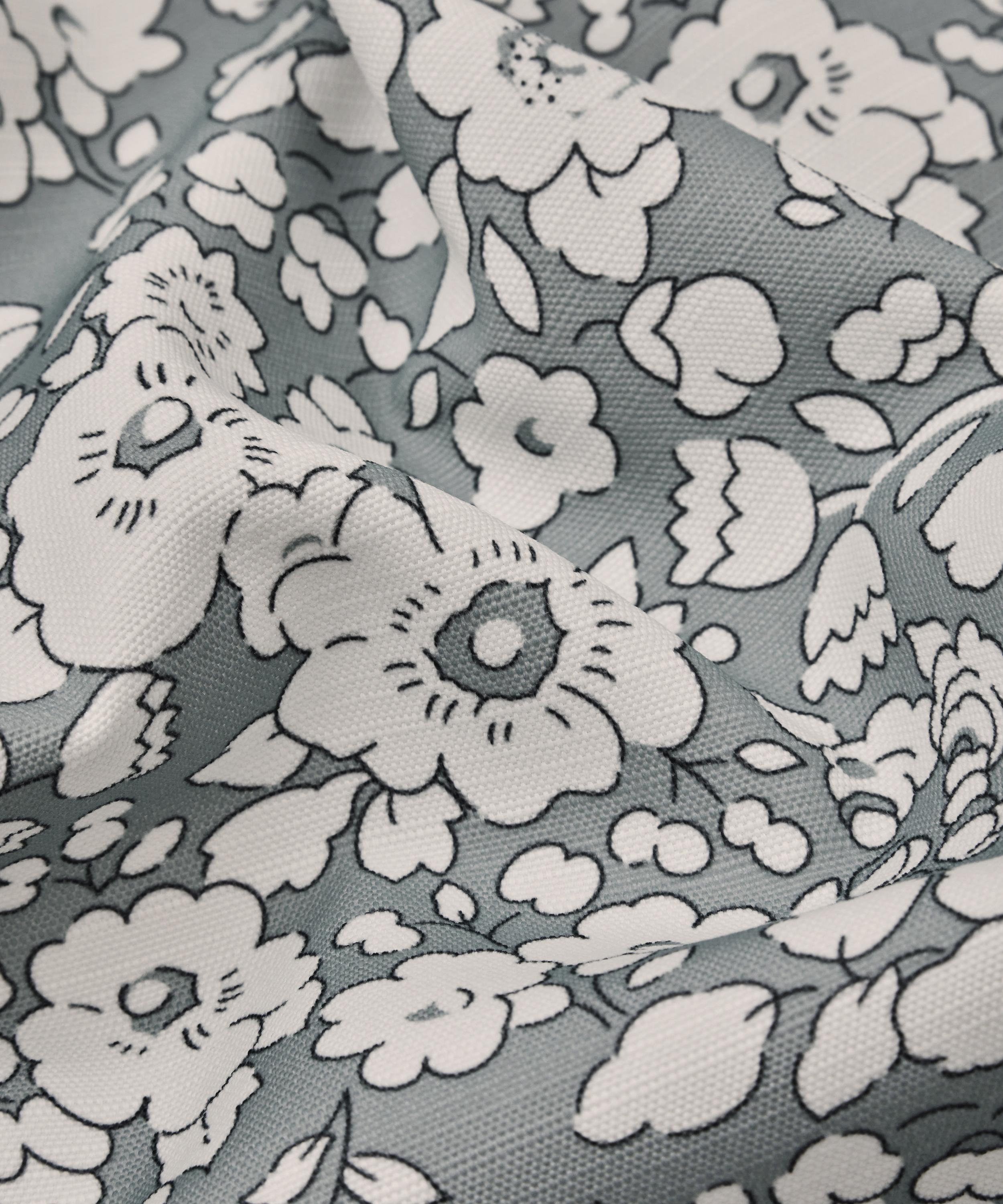 Liberty Interiors - Betsy Bloom Easton in Pewter &ndash; Outdoor image number 5