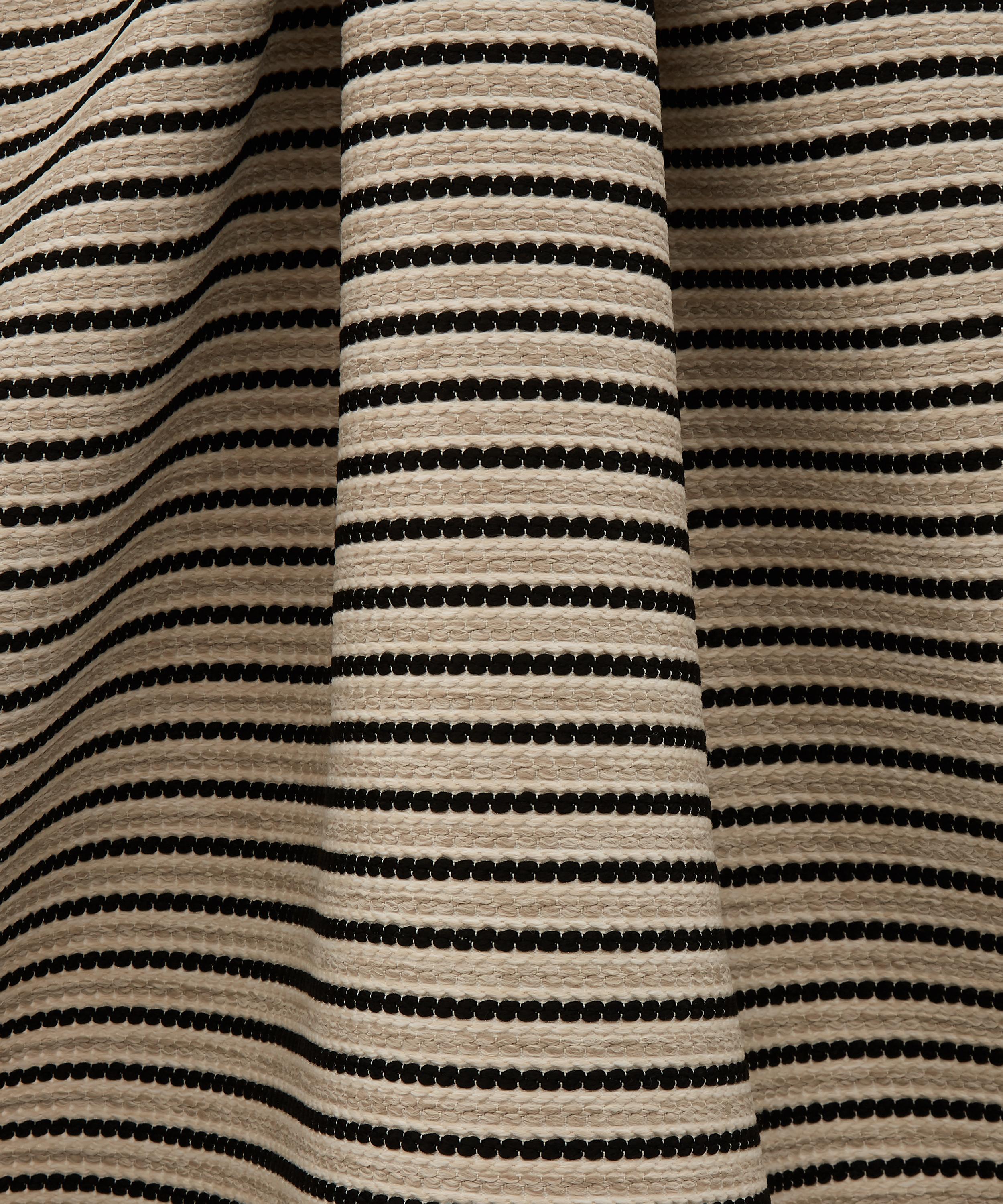 Liberty Interiors - Candy Stripe Harlow in Pewter – Outdoor image number 3