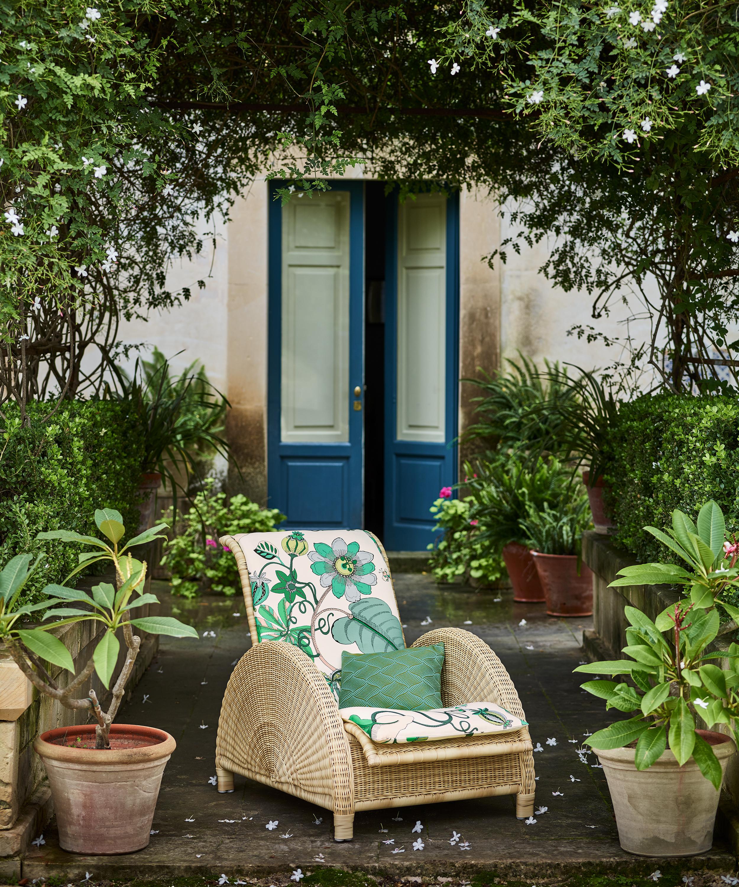 Liberty Interiors - Fantasia Jungle Easton in Lichen – Outdoor image number 1