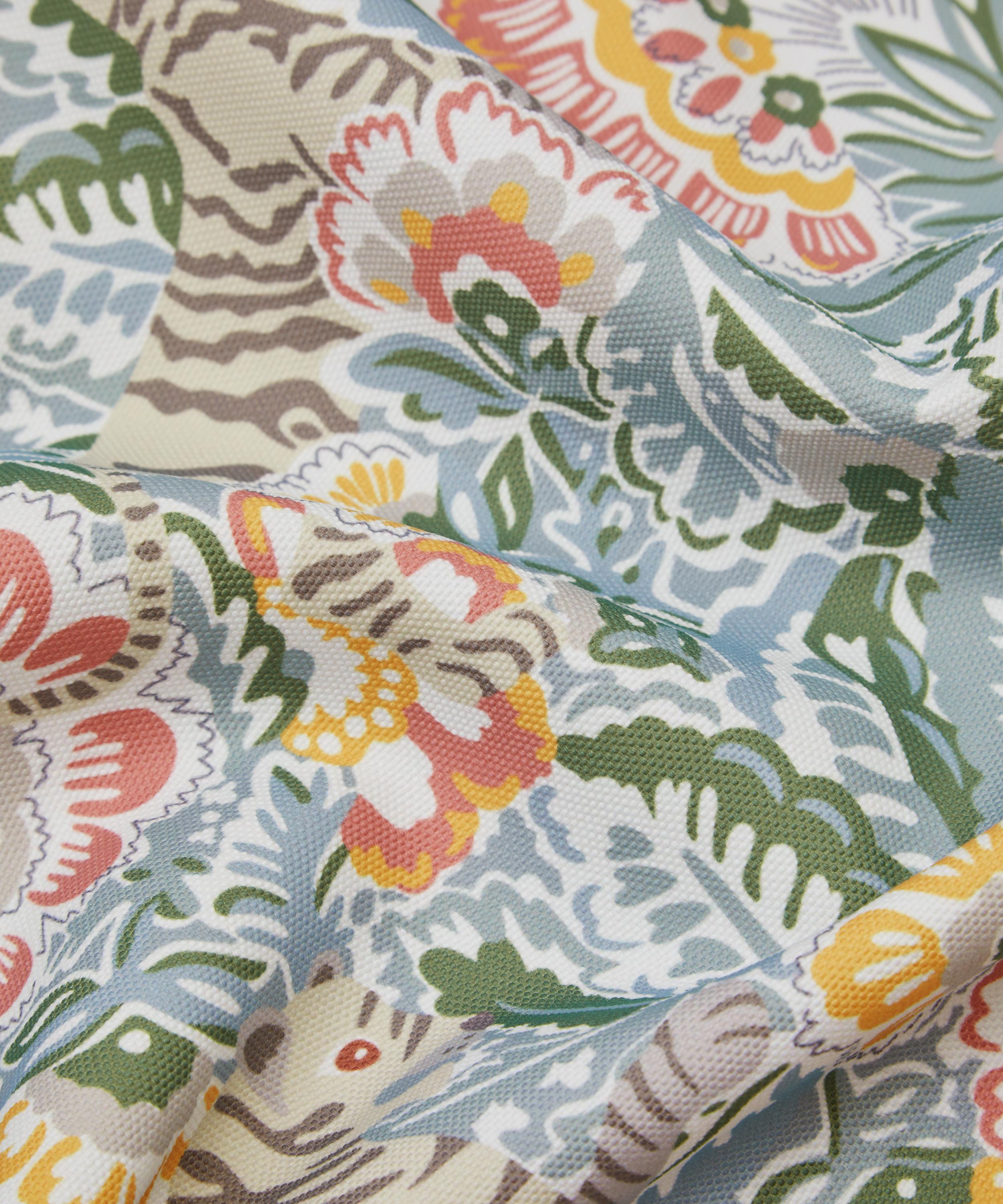 Liberty Interiors - Grand Milo Majorelle in Pewter &ndash; Outdoor image number 5