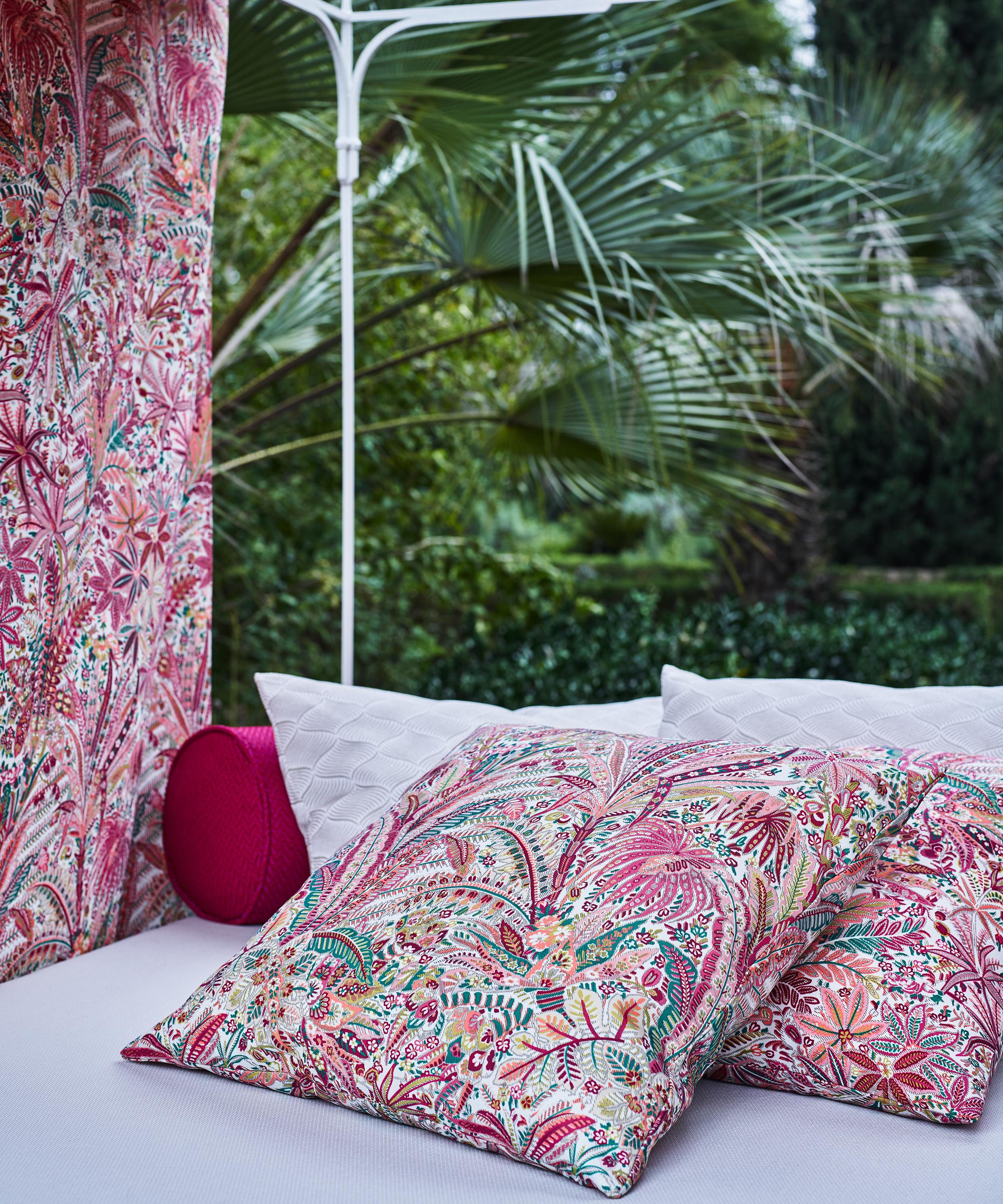 Liberty Interiors - Palazzo Westbrook in Pewter – Outdoor image number 1
